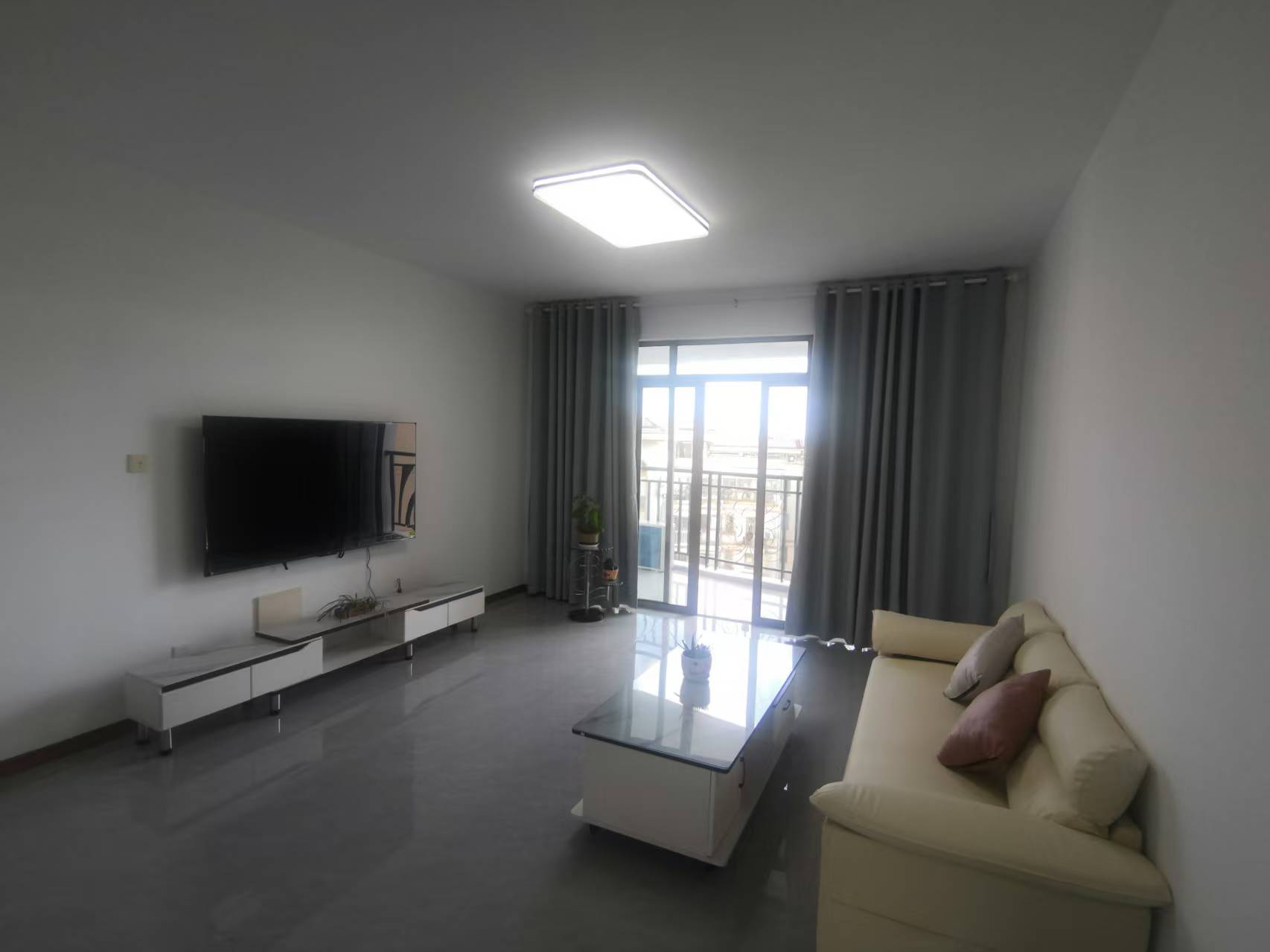 优山美地花园北区 3室2厅1卫 123.00m²