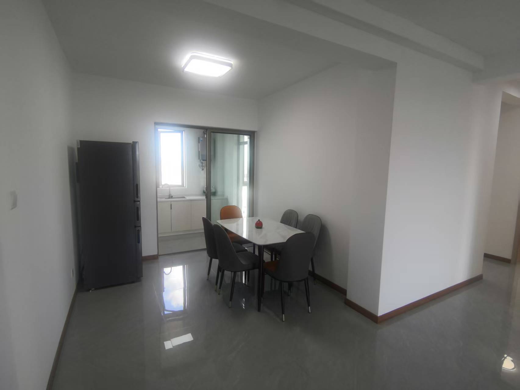 优山美地花园北区 3室2厅1卫 123.00m&sup2;