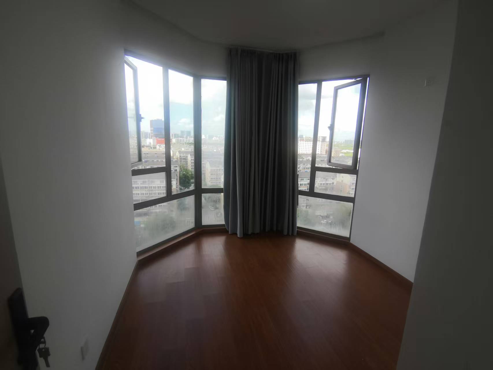 优山美地花园北区 3室2厅1卫 123.00m&sup2;
