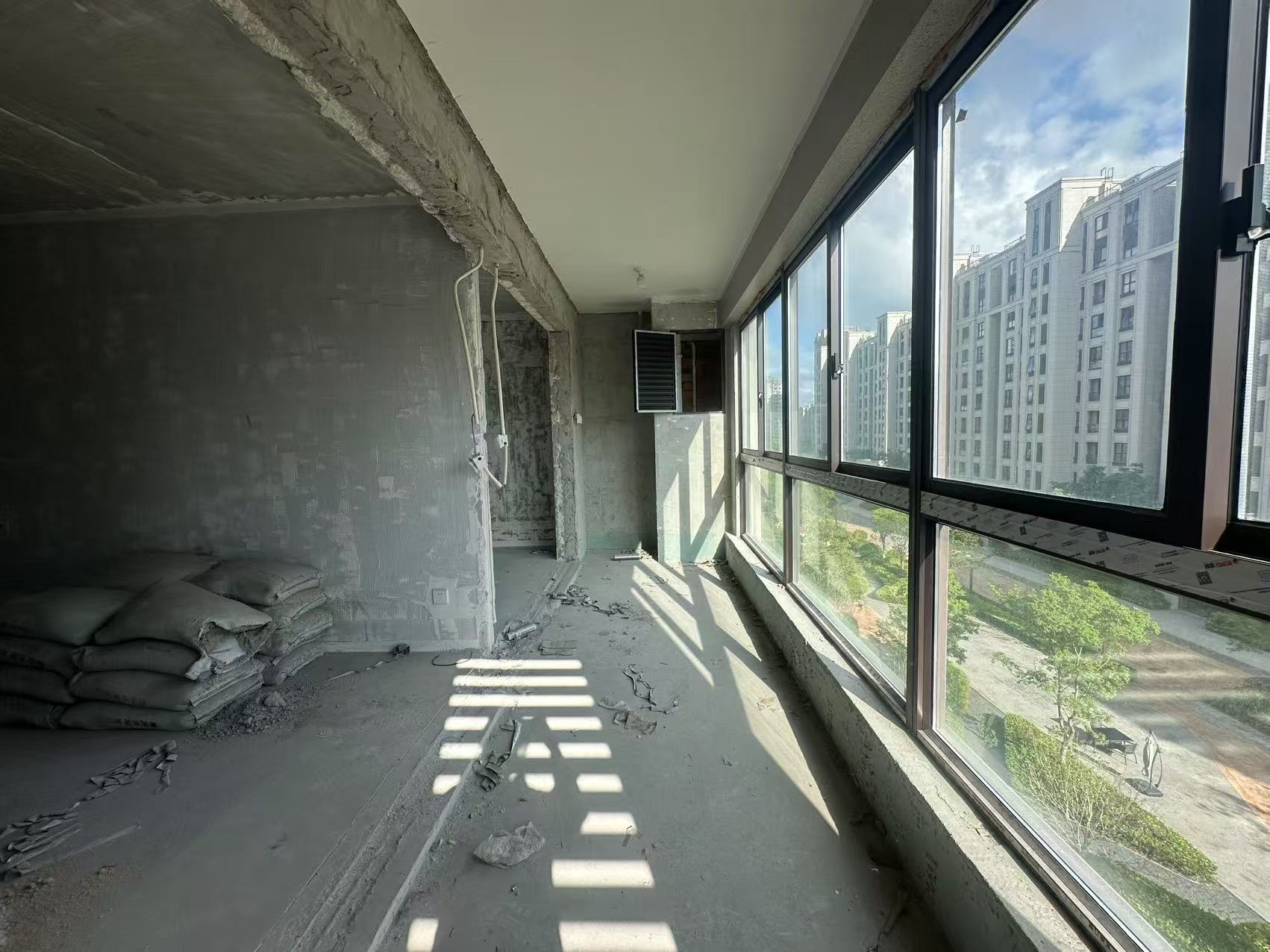 融创荣润&middot;玖樟台 3室2厅2卫 100m&sup2;