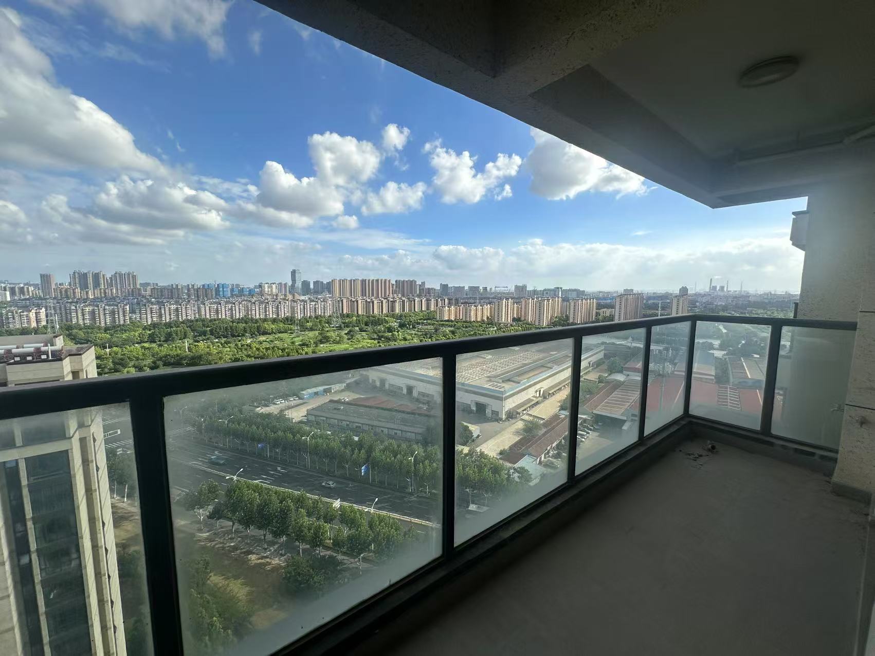 雍华府 3室2厅2卫 98.64m&sup2;