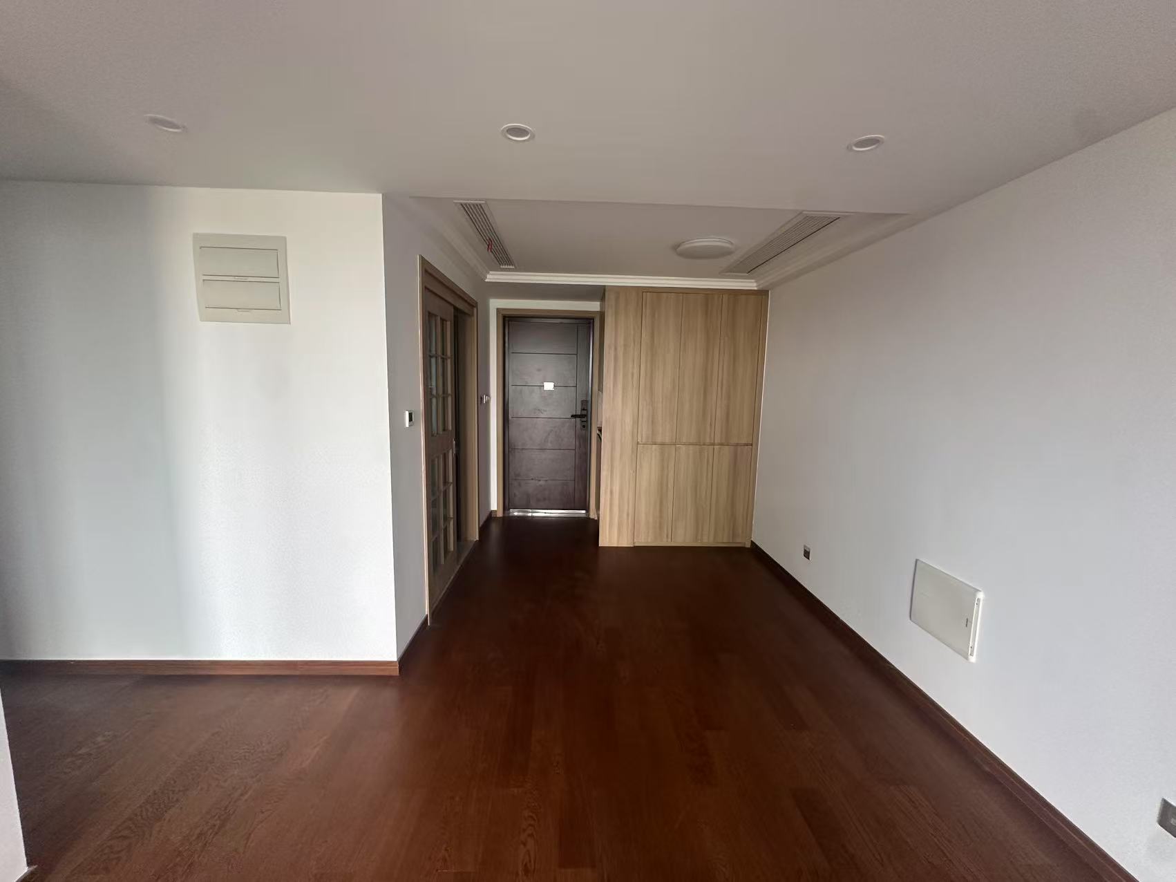 雍华府 3室2厅2卫 98.64m&sup2;
