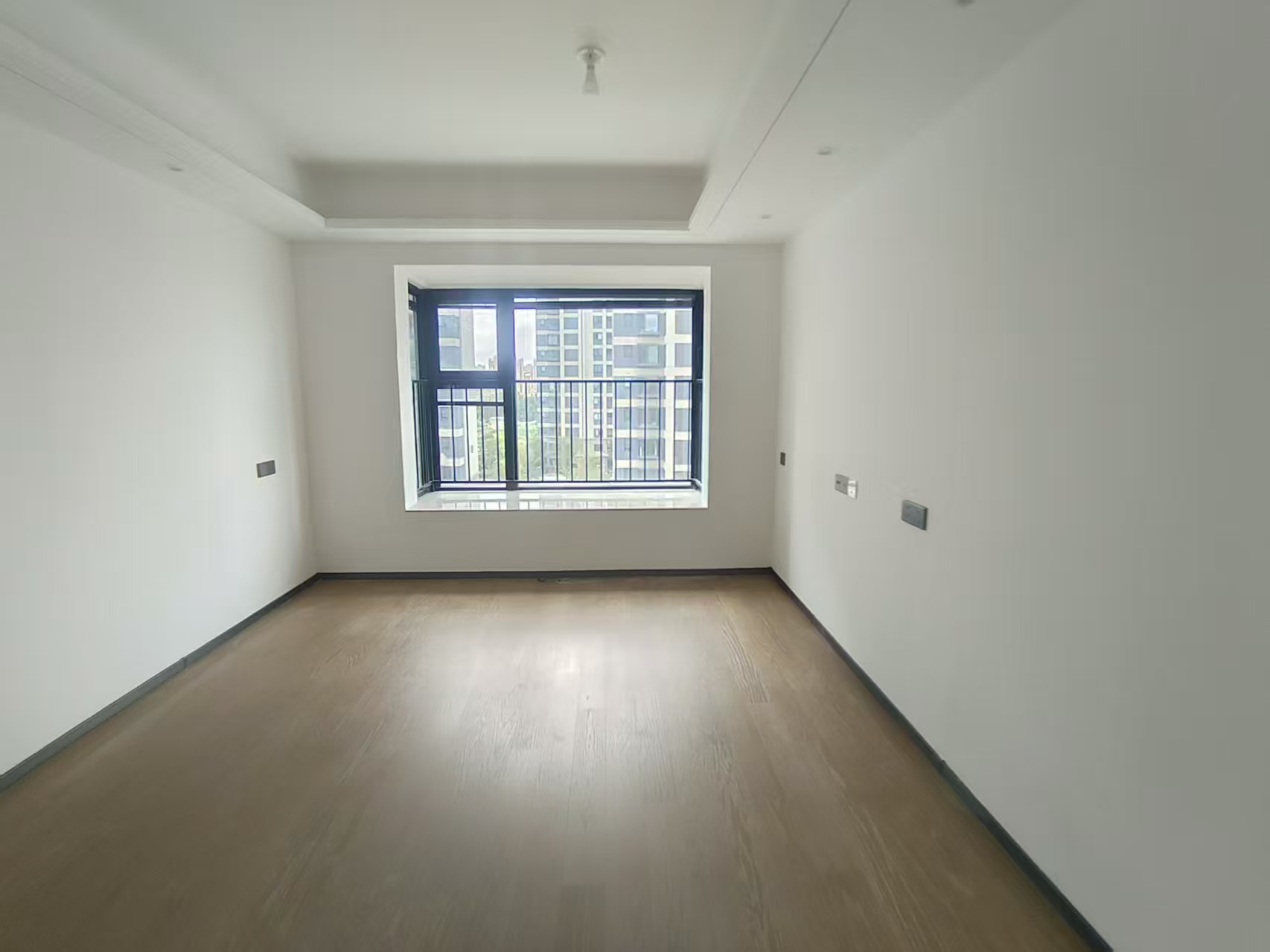 碧桂园公园星荟 3室2厅2卫 119m&sup2;