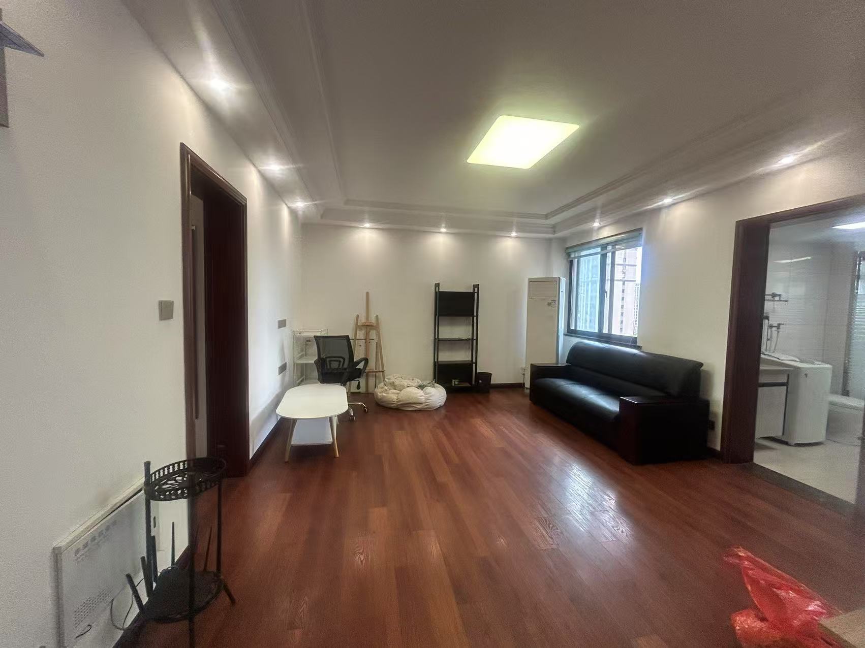 外滩花苑 3室1厅1卫 115m&sup2;