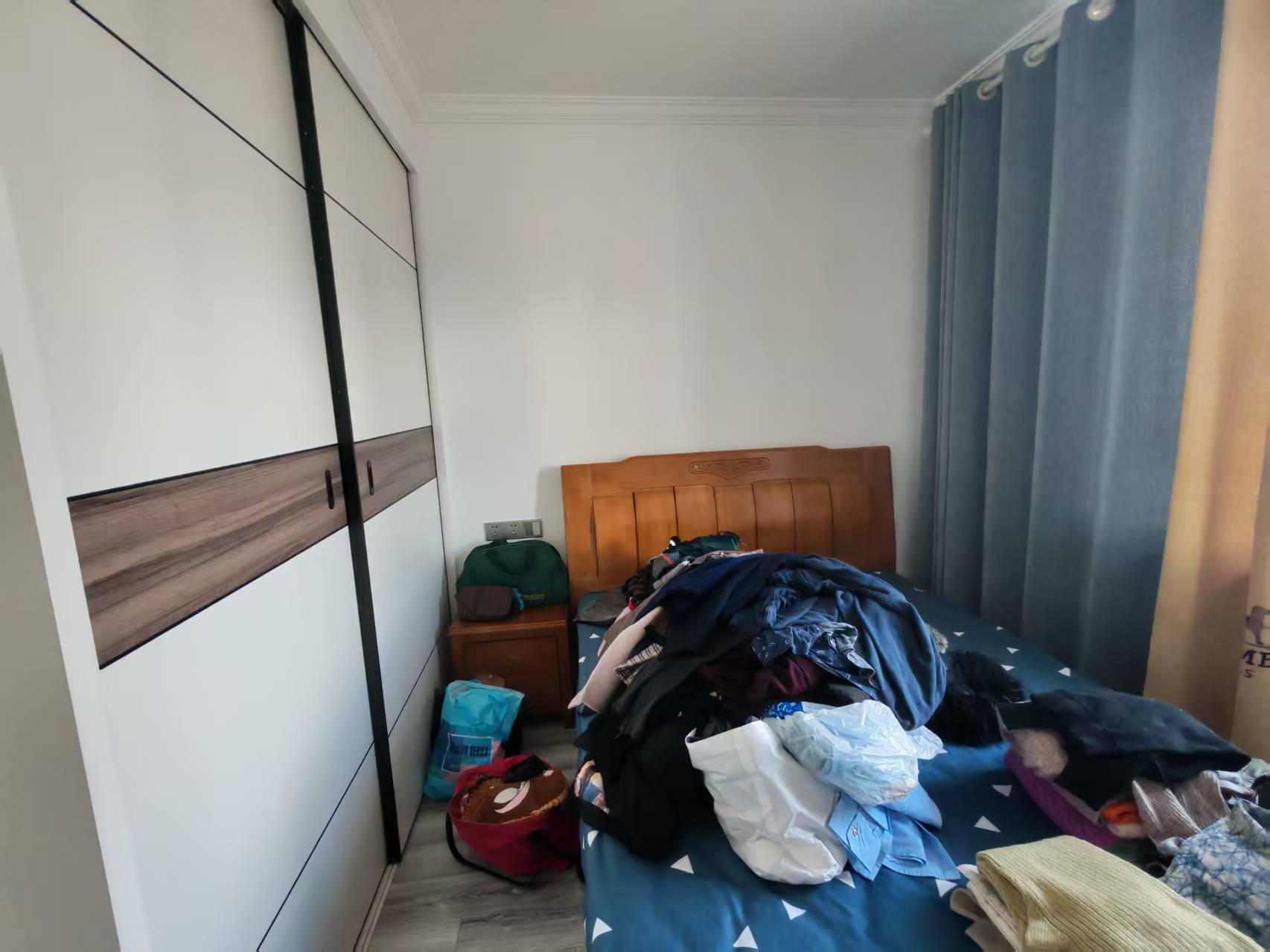 方大花苑 5室3厅2卫 111.48m&sup2;