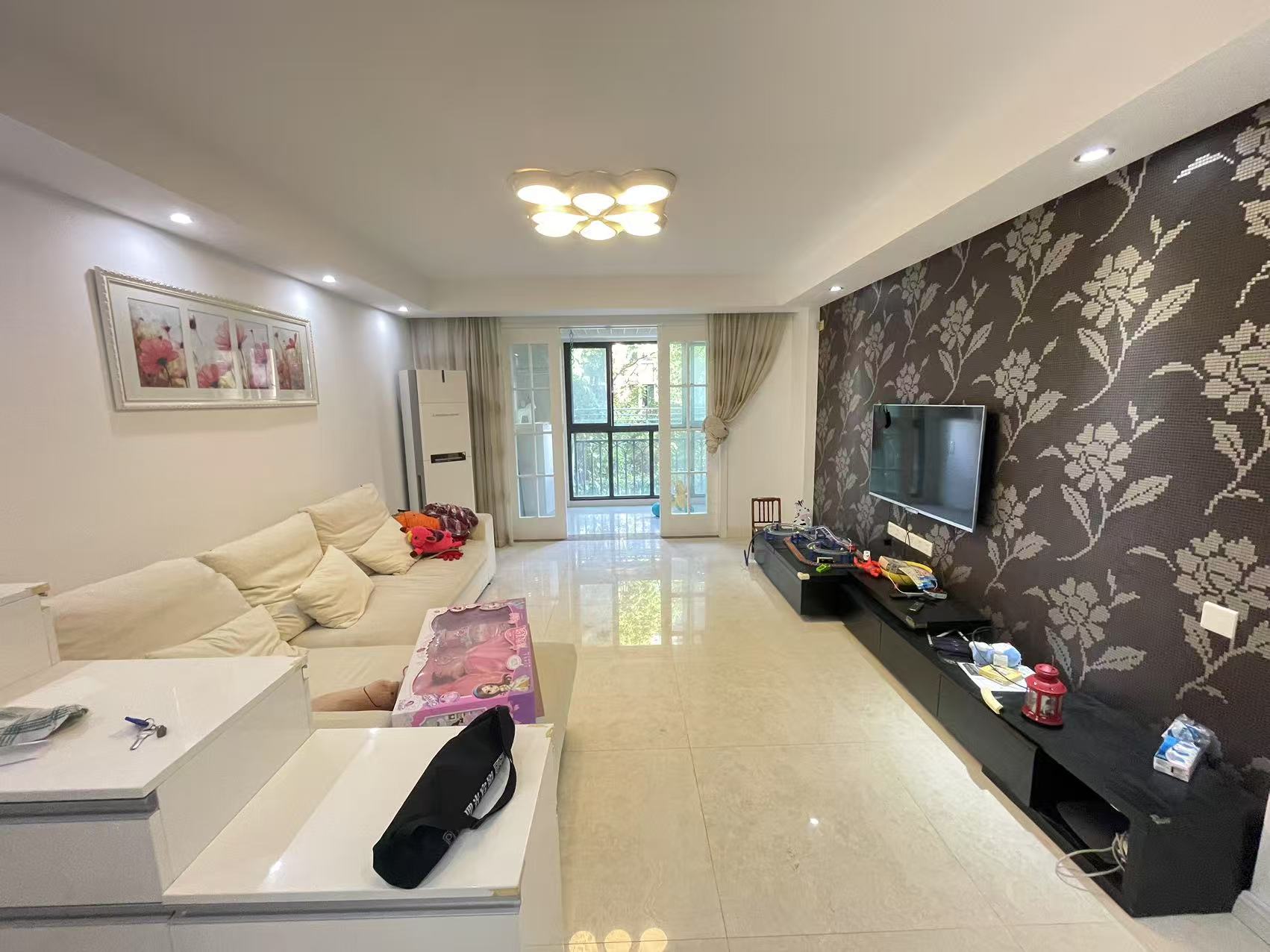 友谊嘉御龙庭 3室2厅1卫 144.00m²