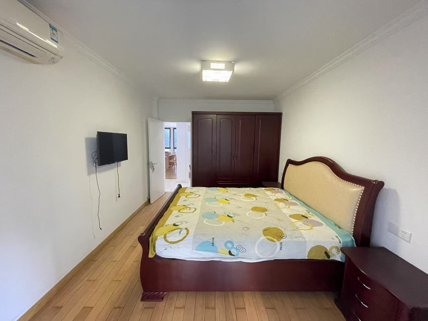 友谊嘉御龙庭 3室2厅1卫 144.00m&sup2;