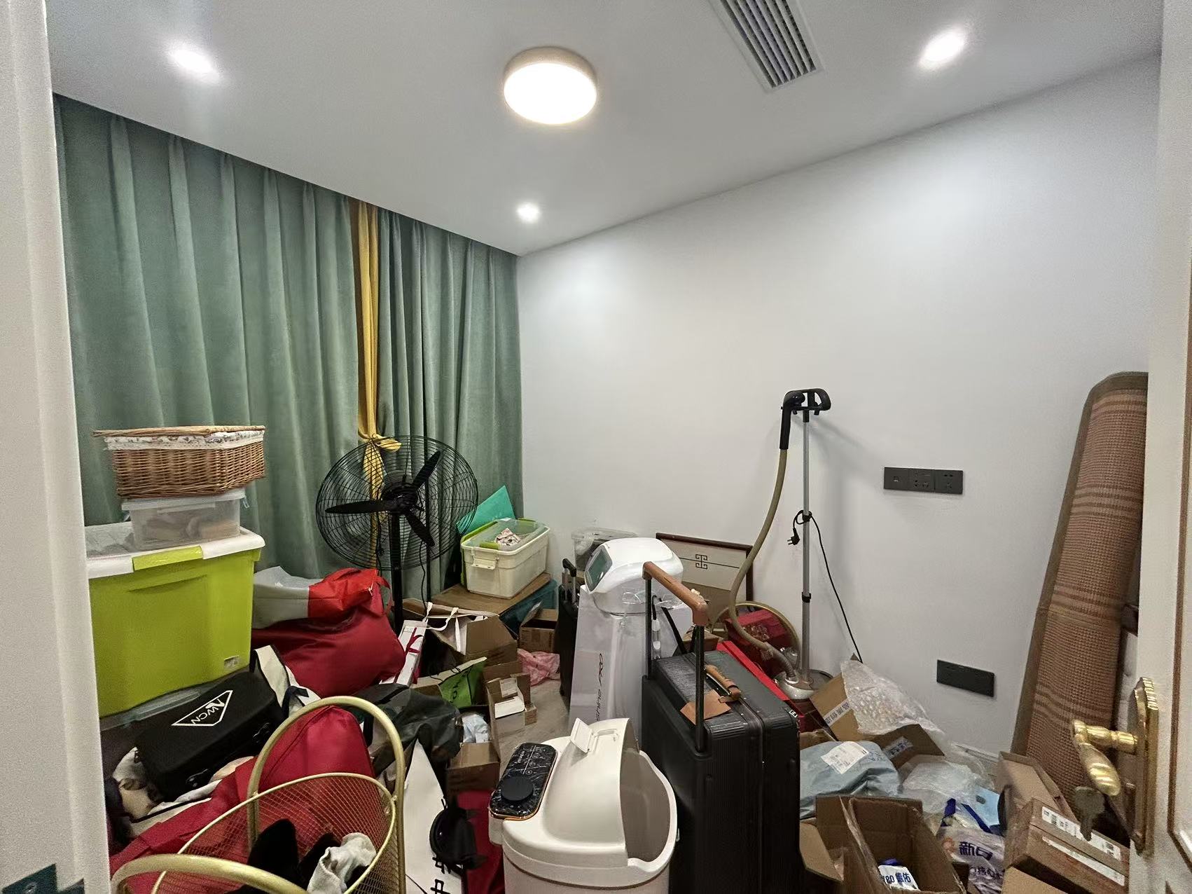 中南世纪花城三期 3室2厅1卫 112m&sup2;
