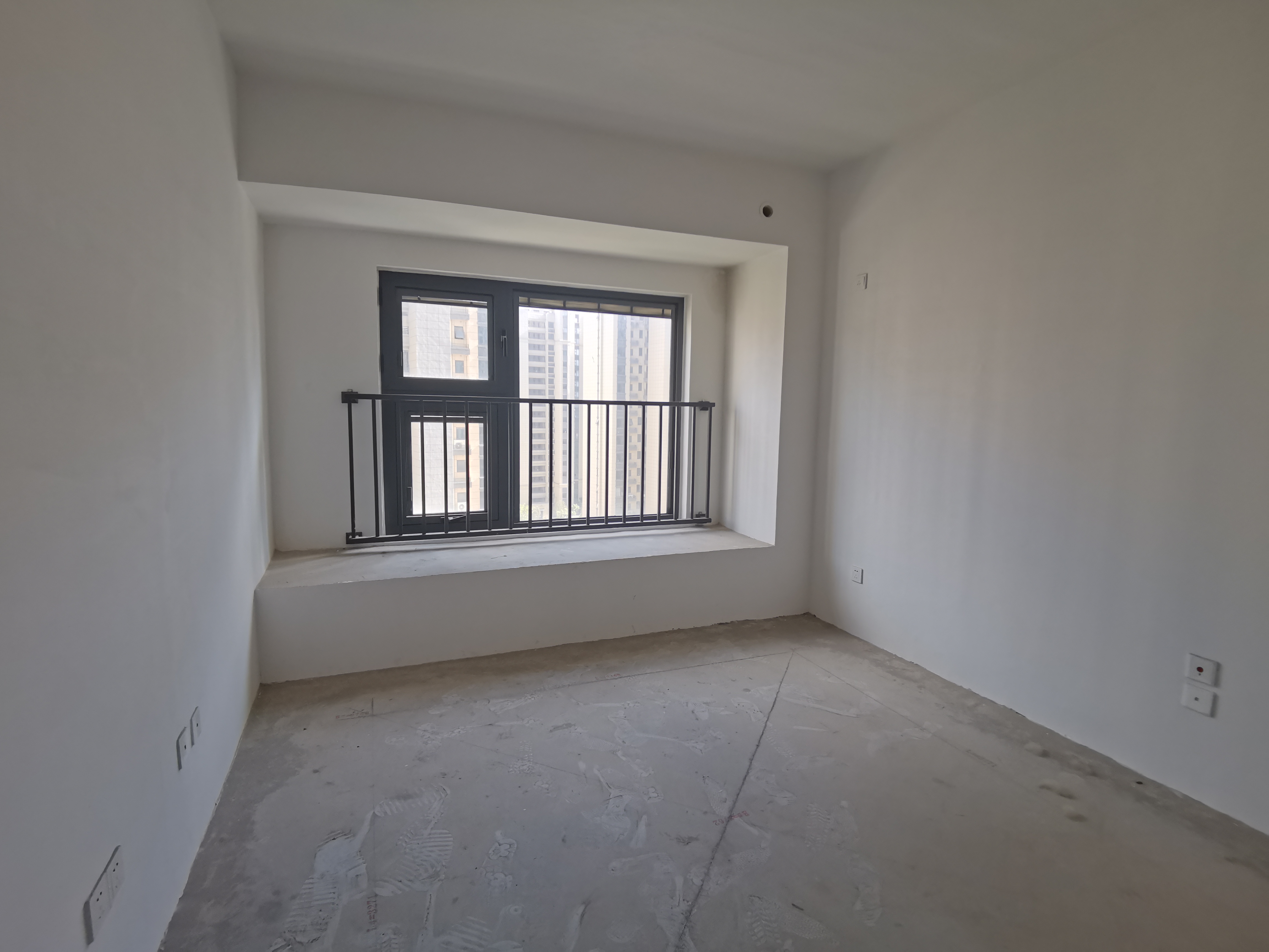 春溪集 3室2厅2卫 108m&sup2;