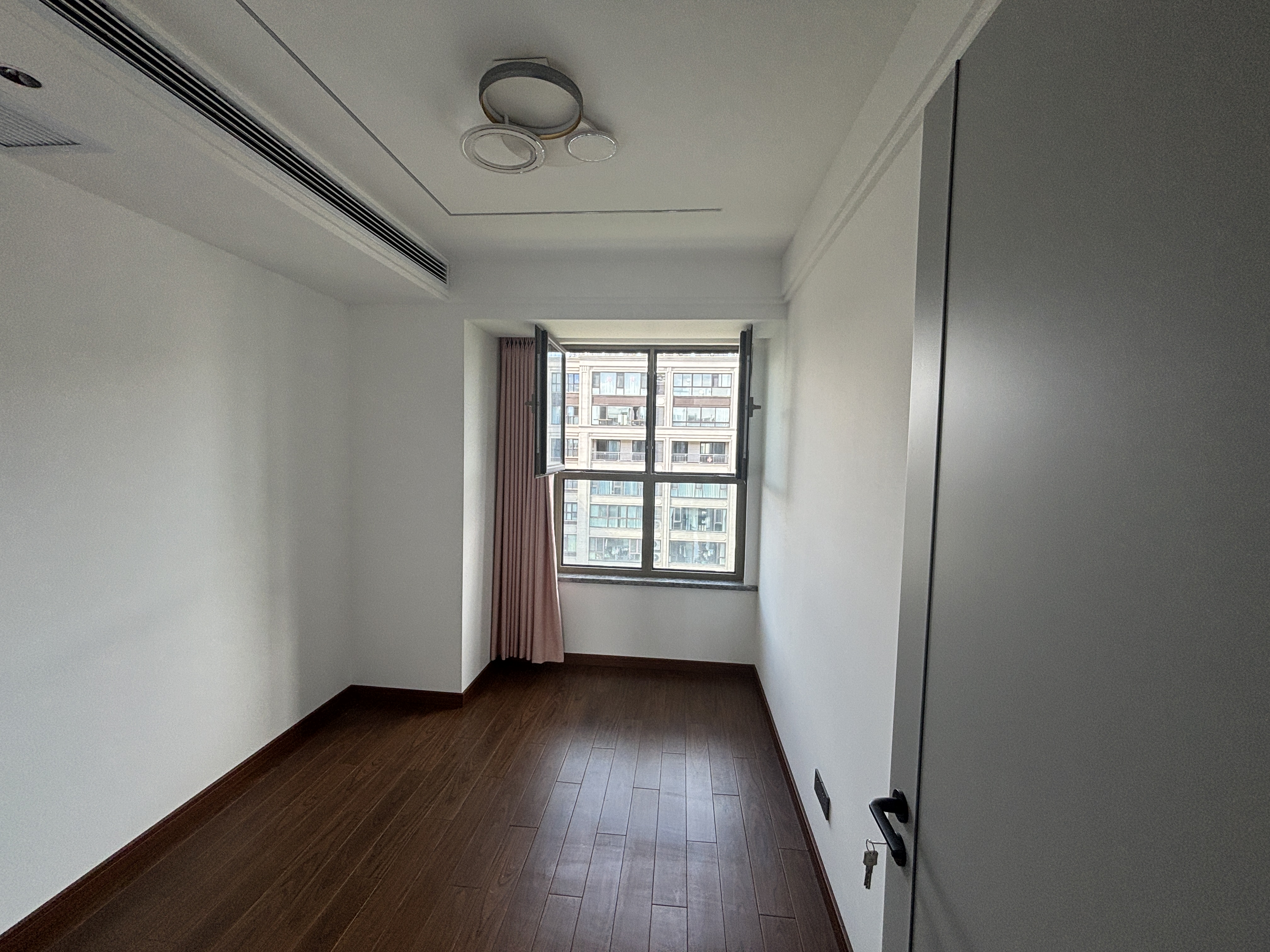 融创荣润&middot;玖樟台 4室2厅2卫 122m&sup2;