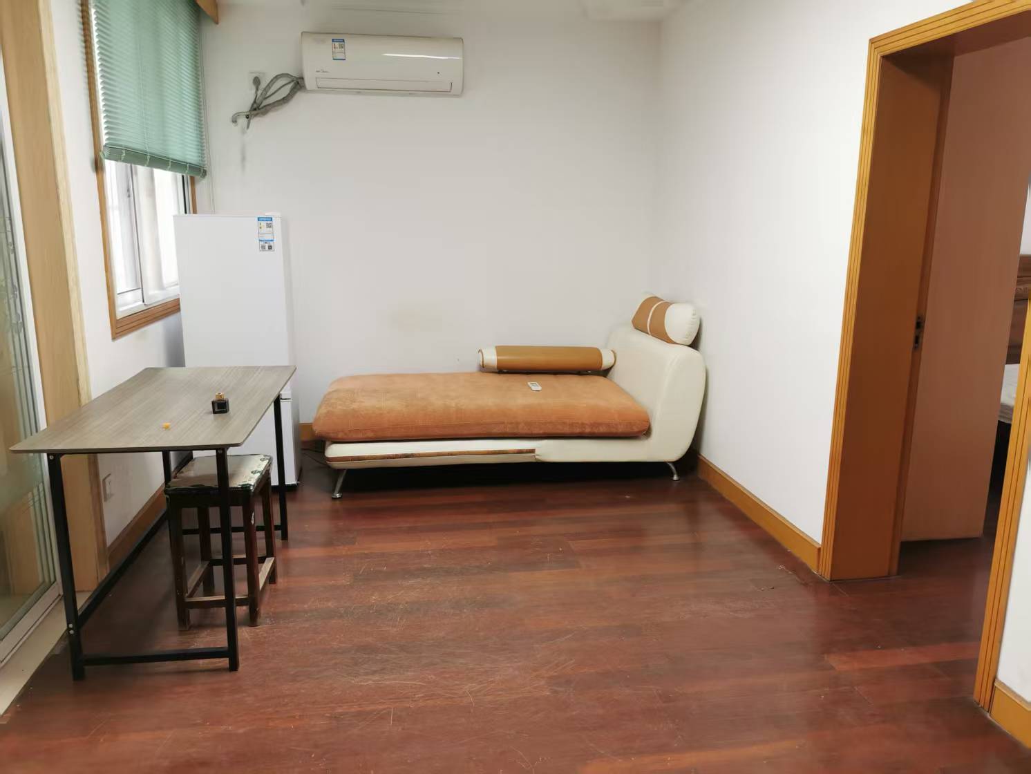 银花苑 2室1厅1卫 70.00m&sup2;