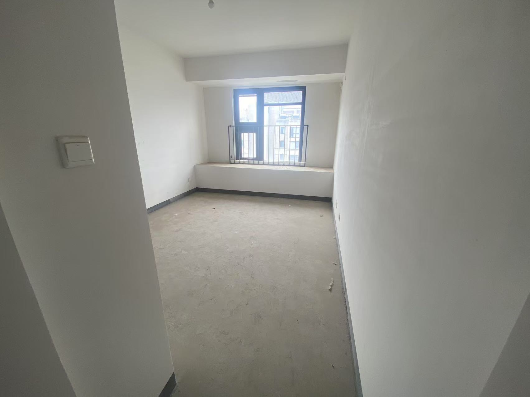 招商新城雍景湾 3室2厅2卫 105m&sup2;
