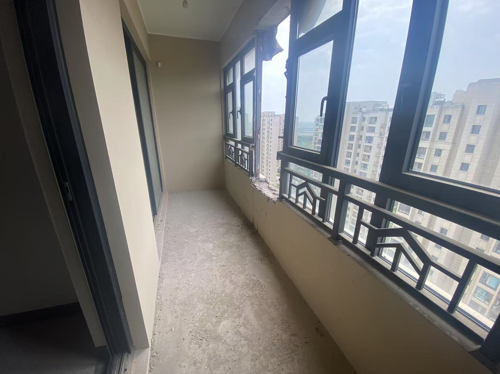 招商新城雍景湾 3室2厅2卫 105m&sup2;