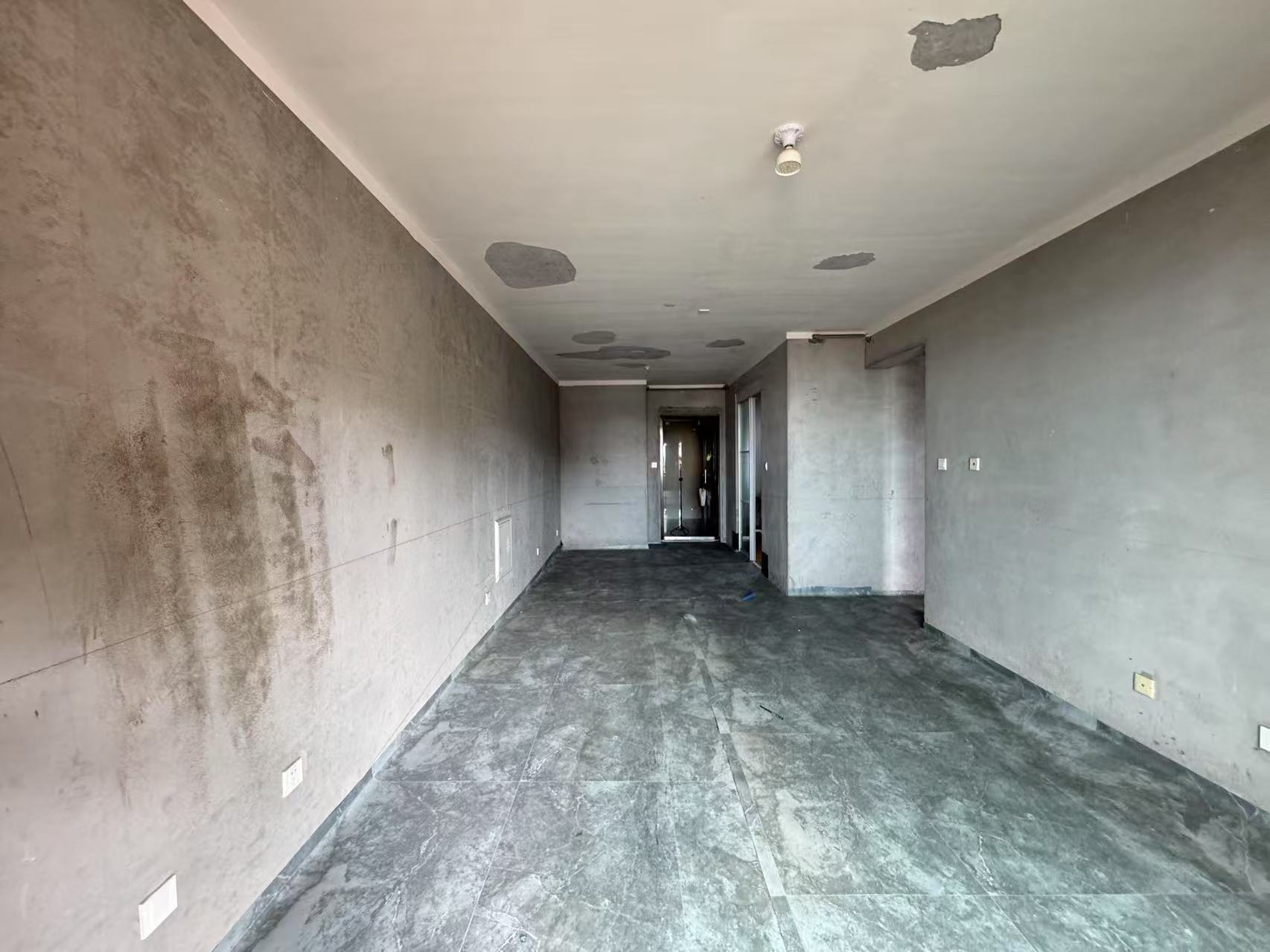 保利香槟国际 3室1厅1卫 113.94m²