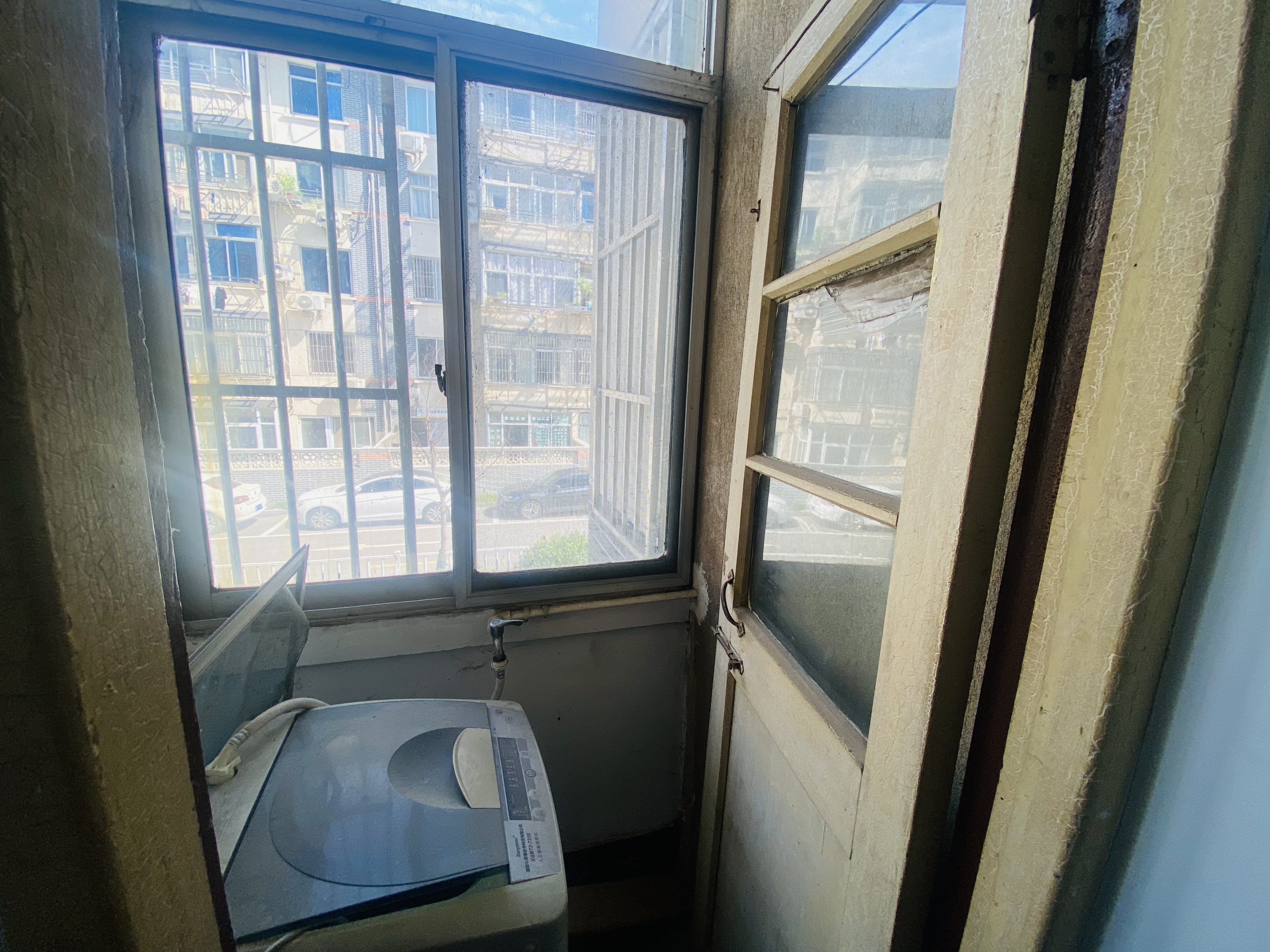 易家桥新村 2室1厅1卫 60.33m&sup2;