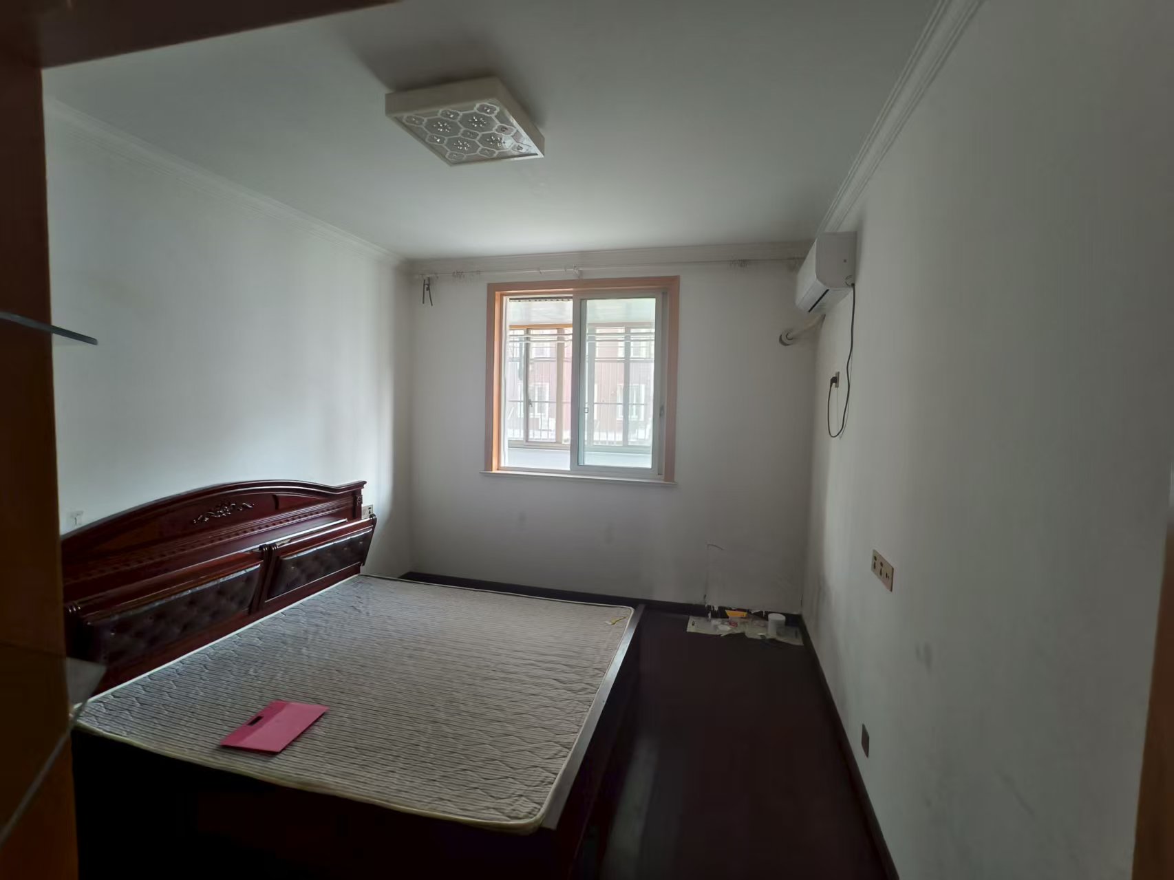 金泰花园A区 3室2厅2卫 125m&sup2;