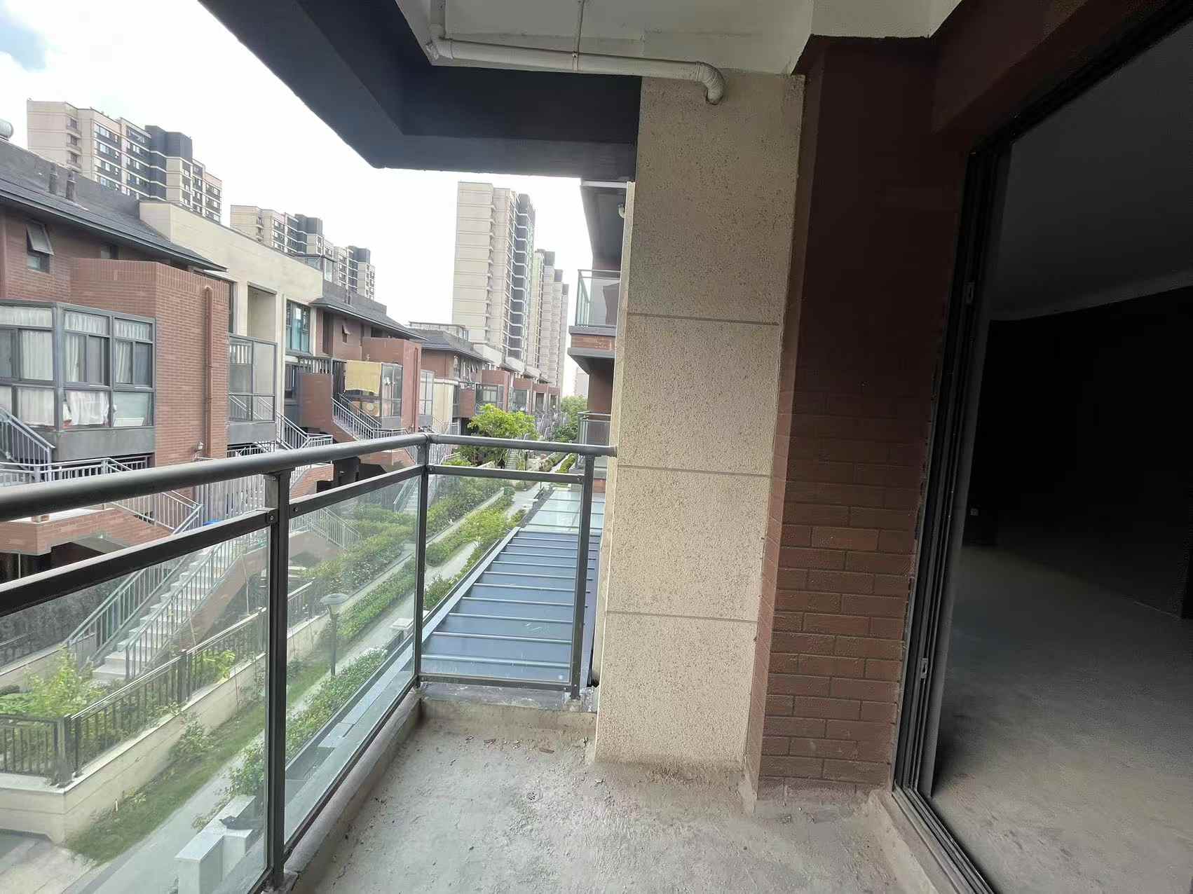 万科翡翠东第 4室2厅3卫 143.00m&sup2;
