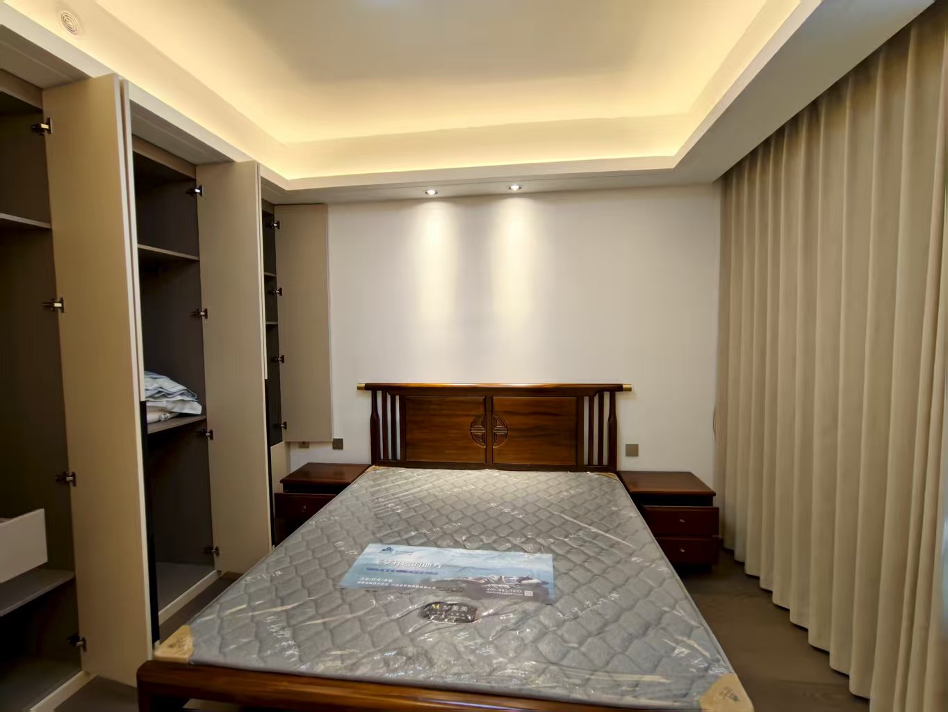 珑府 4室2厅2卫 143m&sup2;