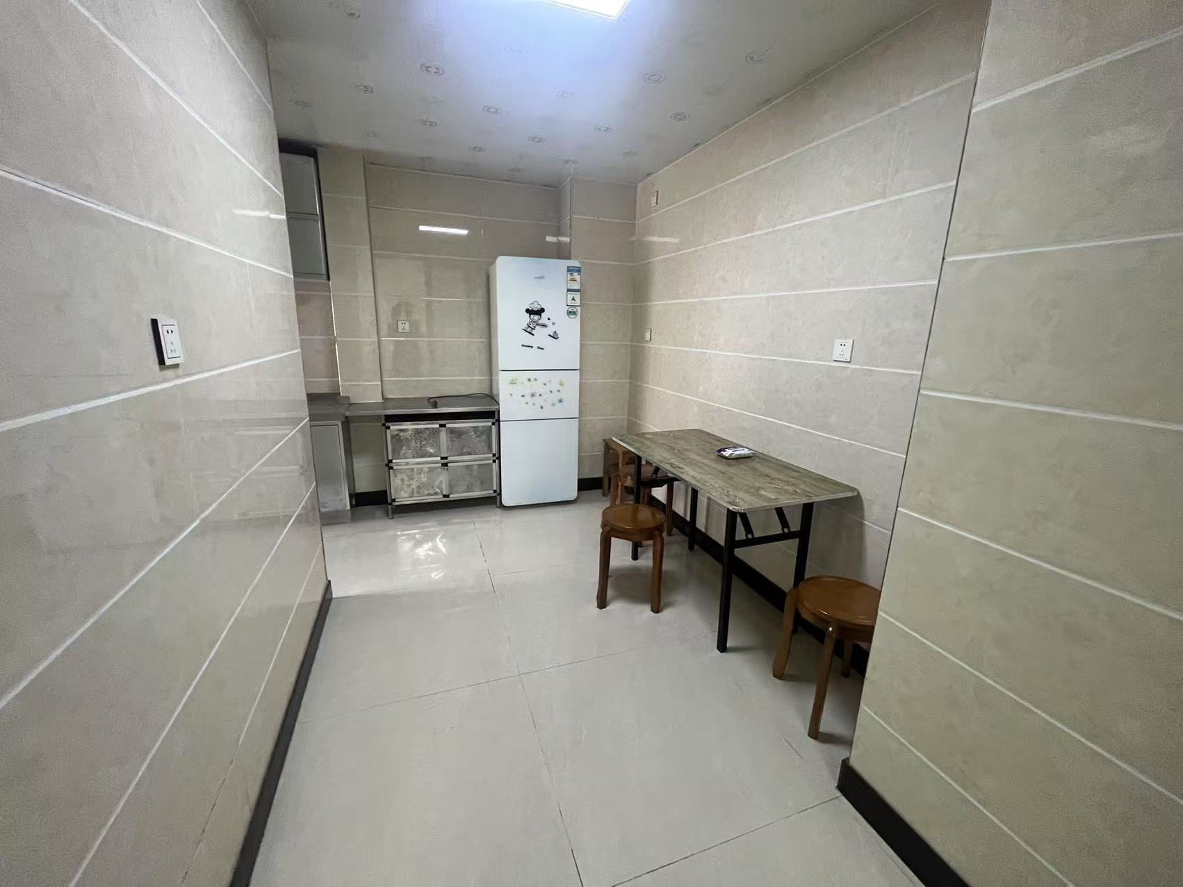 万和华府 2室2厅1卫 105m&sup2;