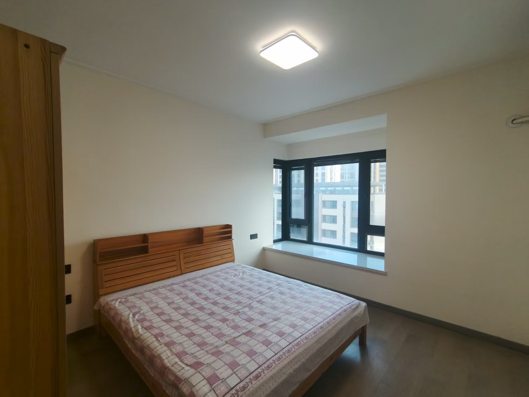 湖山源著 3室2厅2卫 125m&sup2;