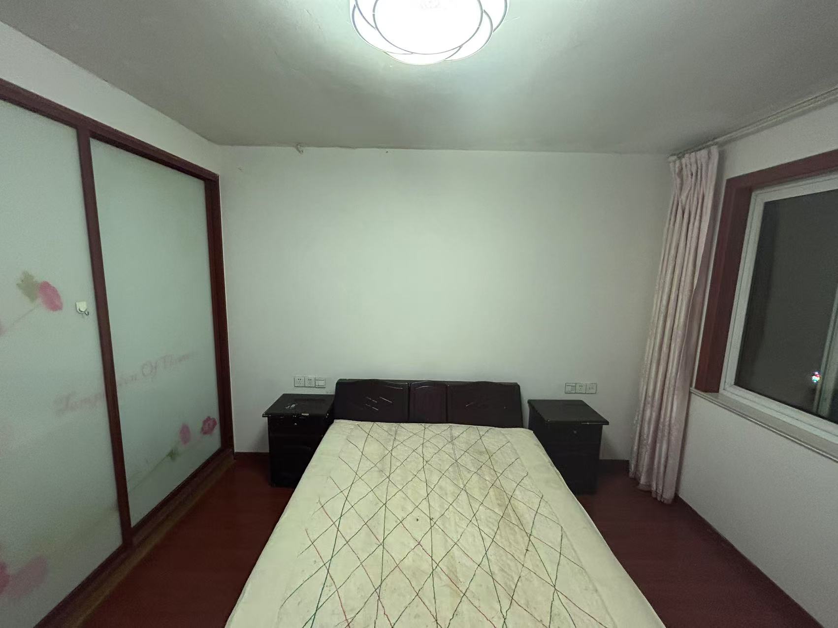兴和家园 2室1厅1卫 99m&sup2;