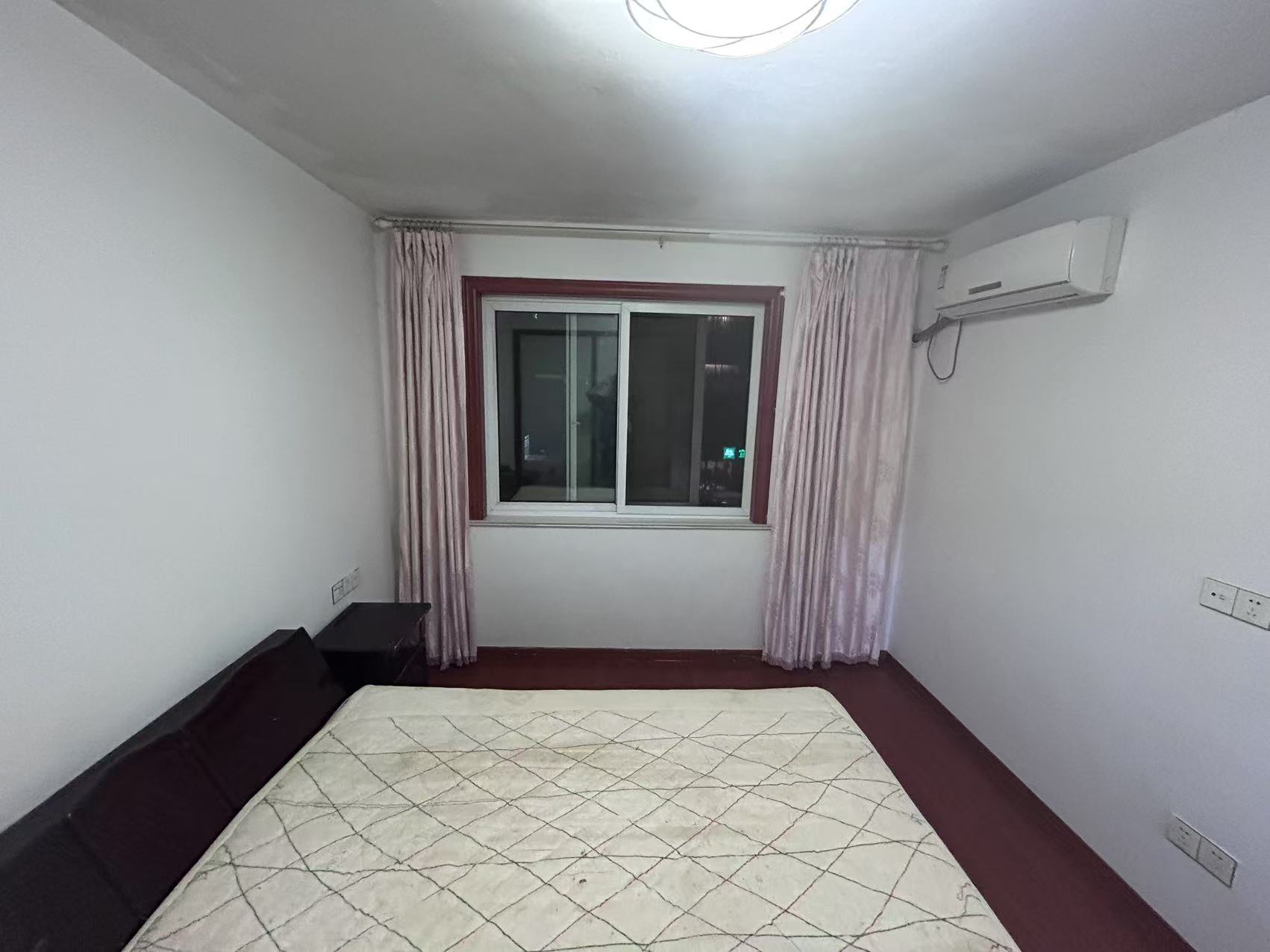 兴和家园 2室1厅1卫 99m&sup2;