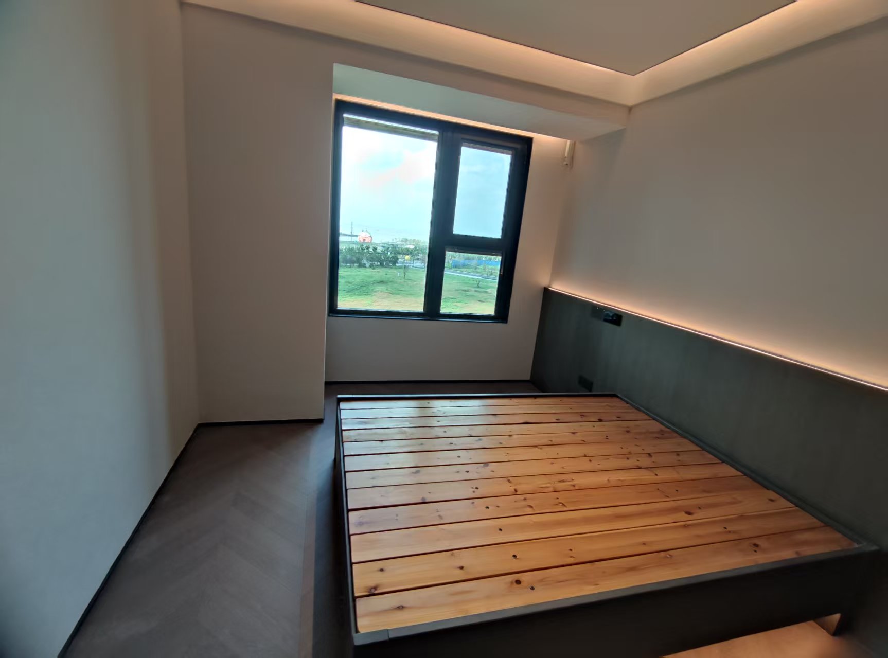 滨江玺 3室2厅2卫 145.00m&sup2;