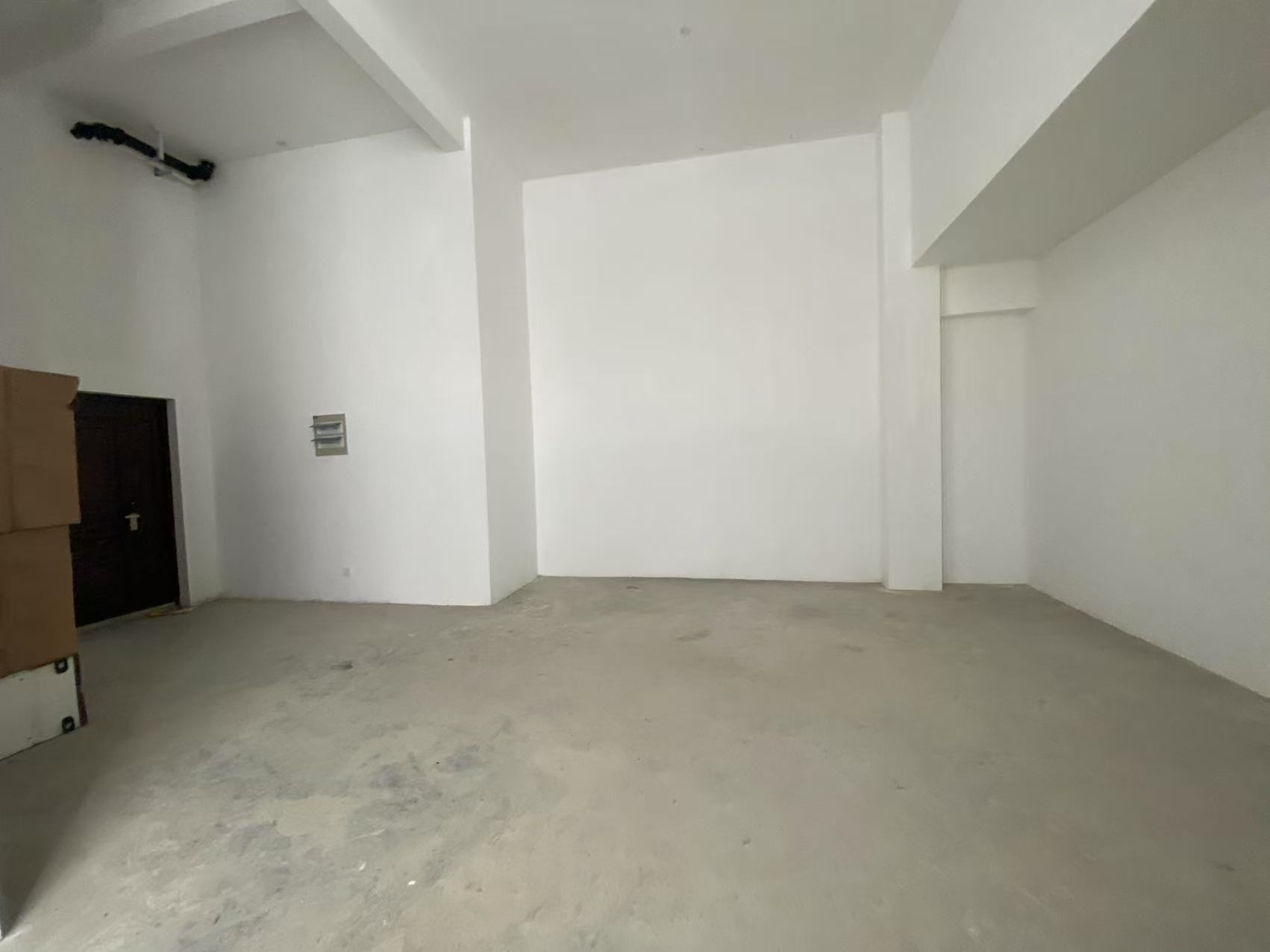 绿城蘭园 5室3厅3卫 215.38m²