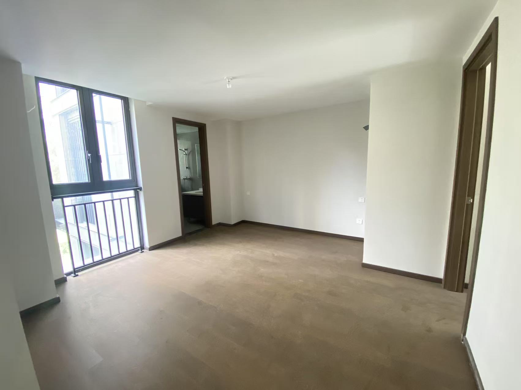 绿城蘭园 5室3厅3卫 215.38m&sup2;