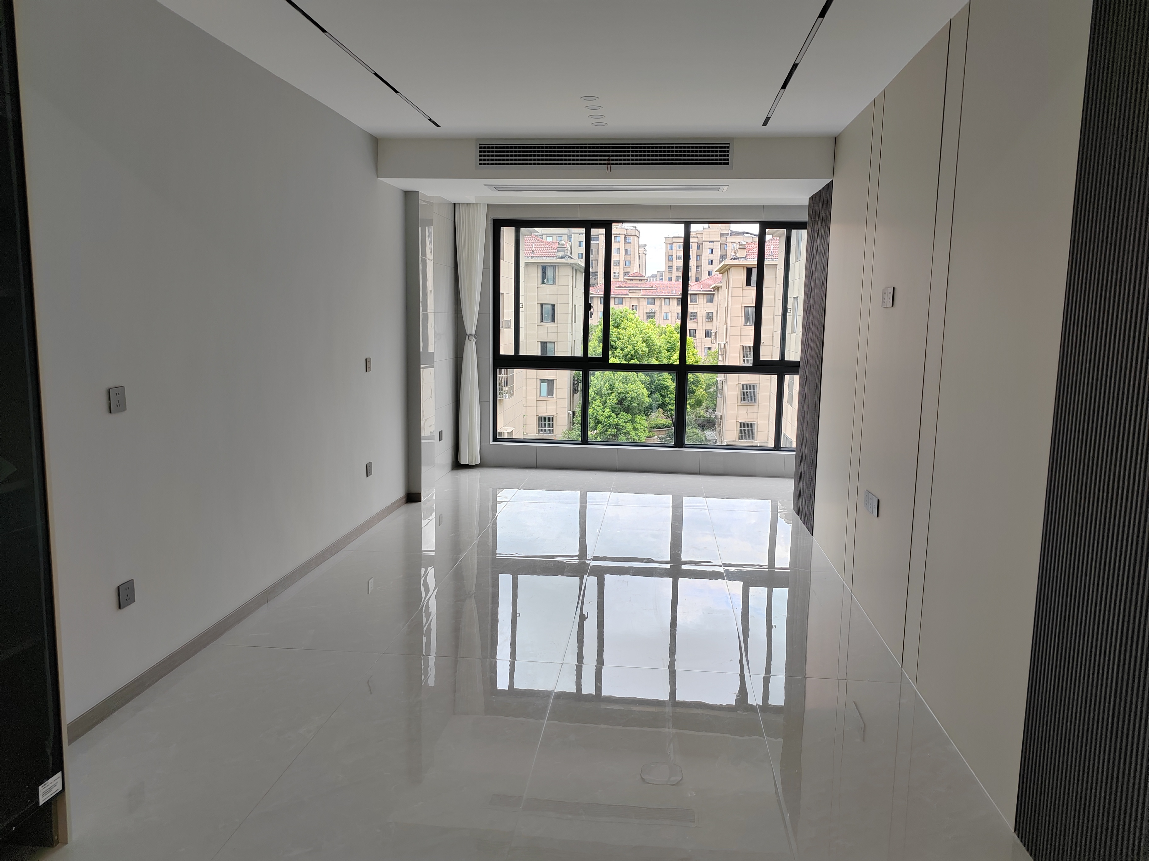 世家花园 3室1厅1卫 101.00m&sup2;