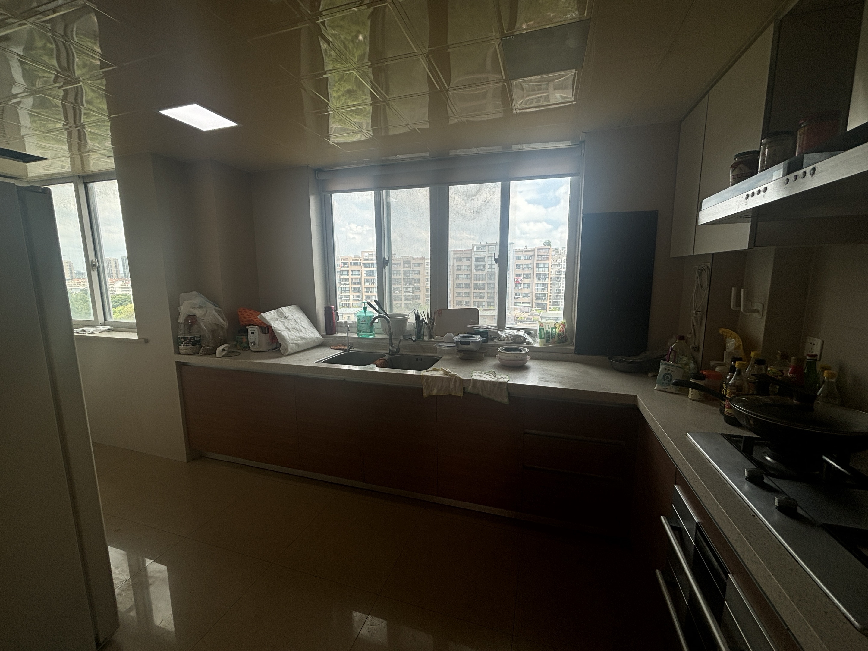 天安花园 3室2厅2卫 150.00m&sup2;