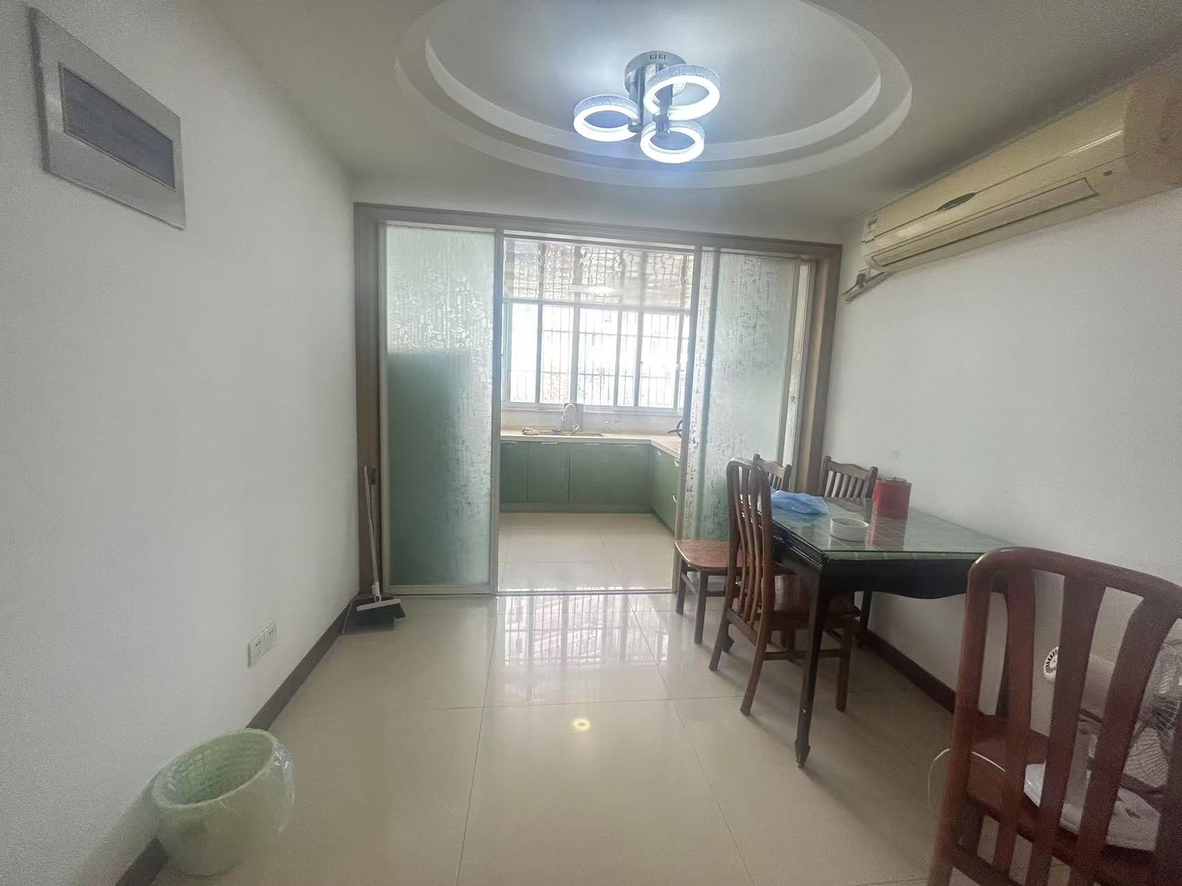城港花苑东区 2室1厅1卫 80m²