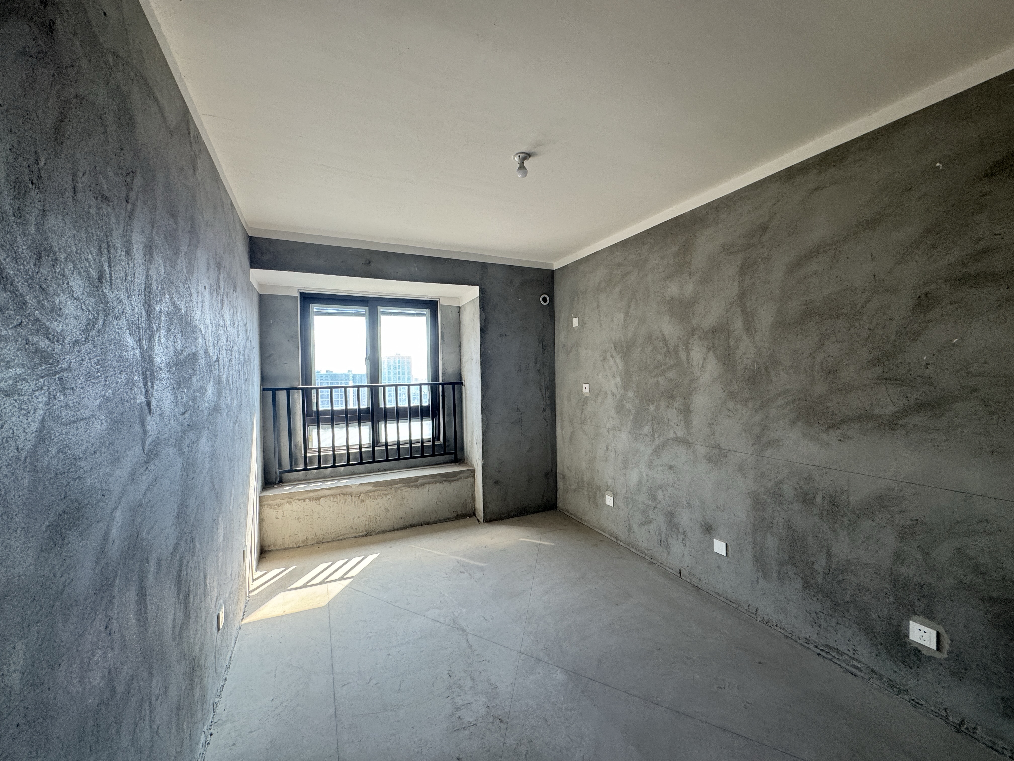 保利香槟国际 3室2厅2卫 114m&sup2;
