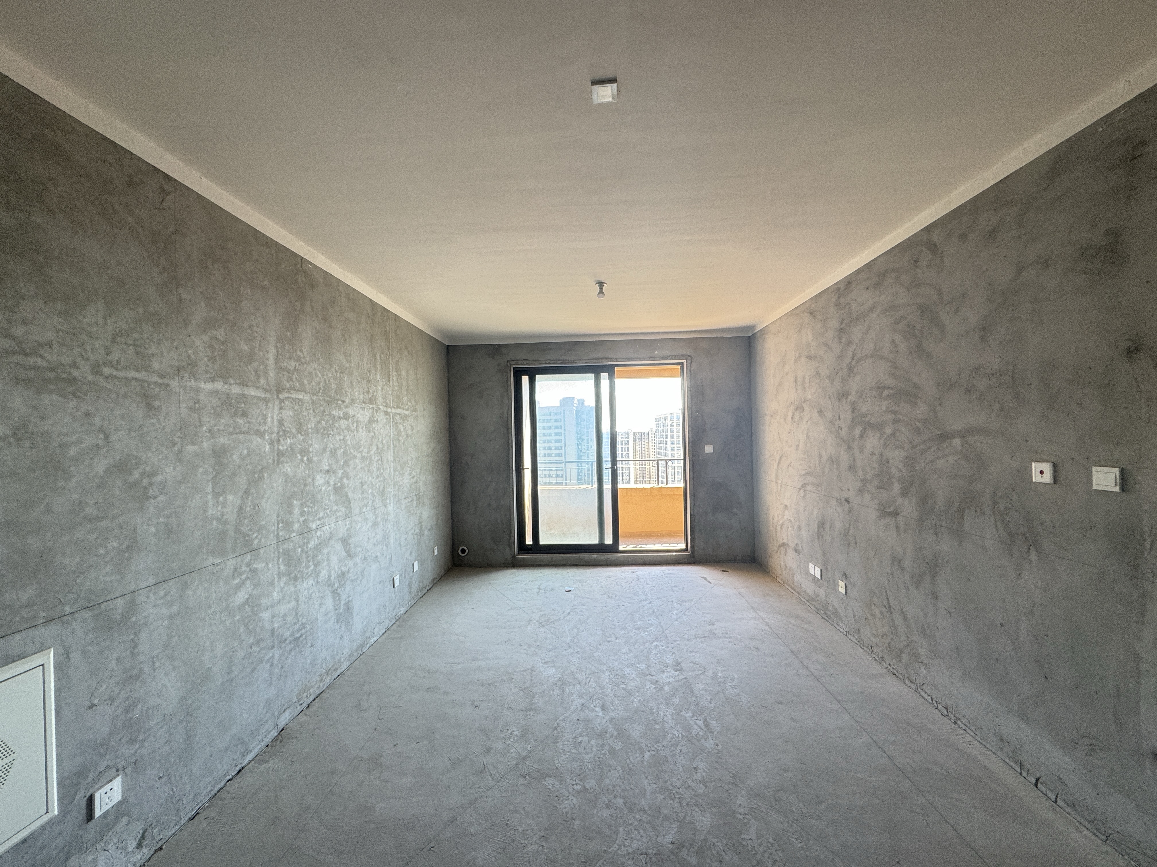 保利香槟国际 3室2厅2卫 114m&sup2;