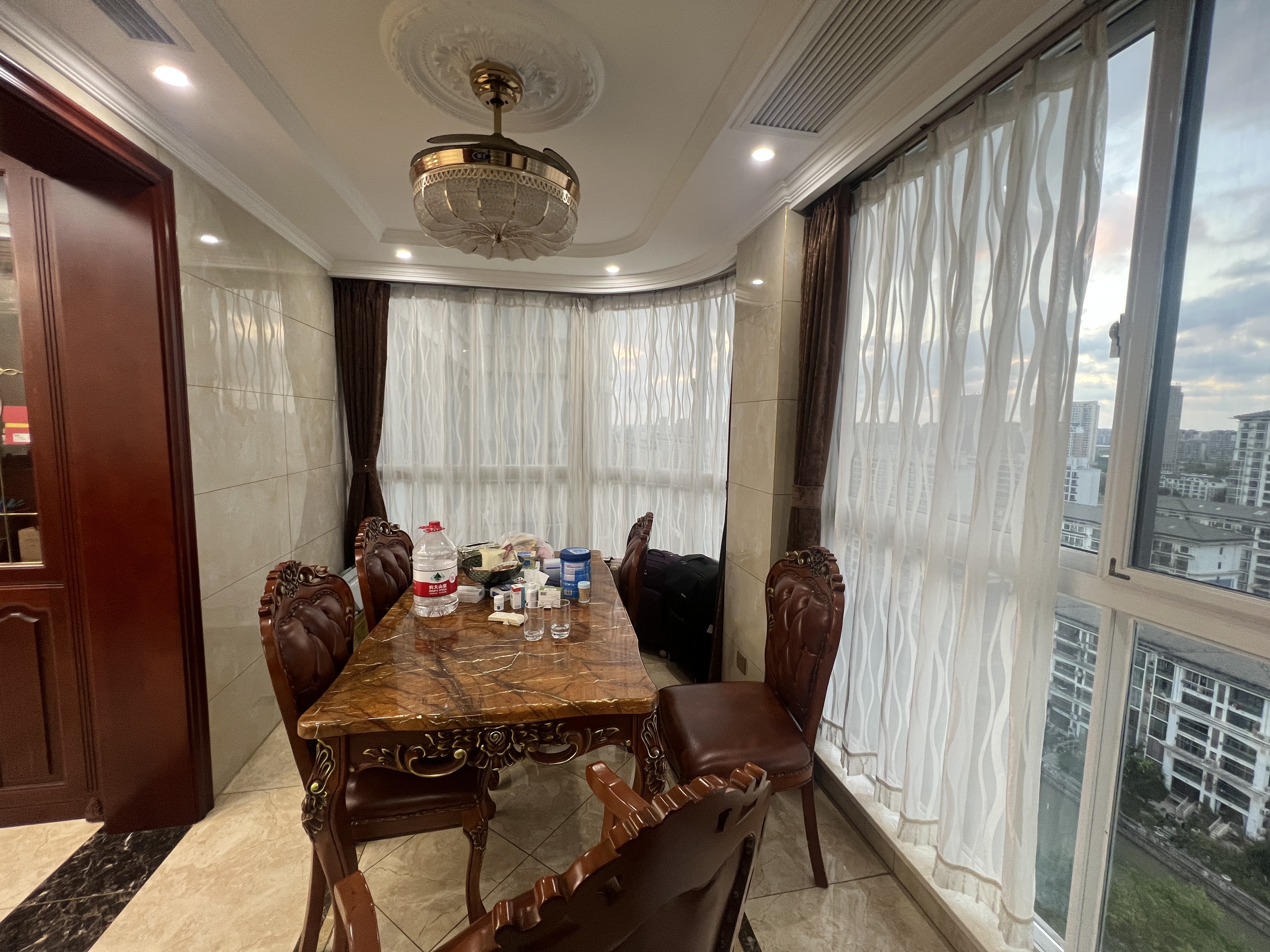 金色城品 3室2厅1卫 120m&sup2;