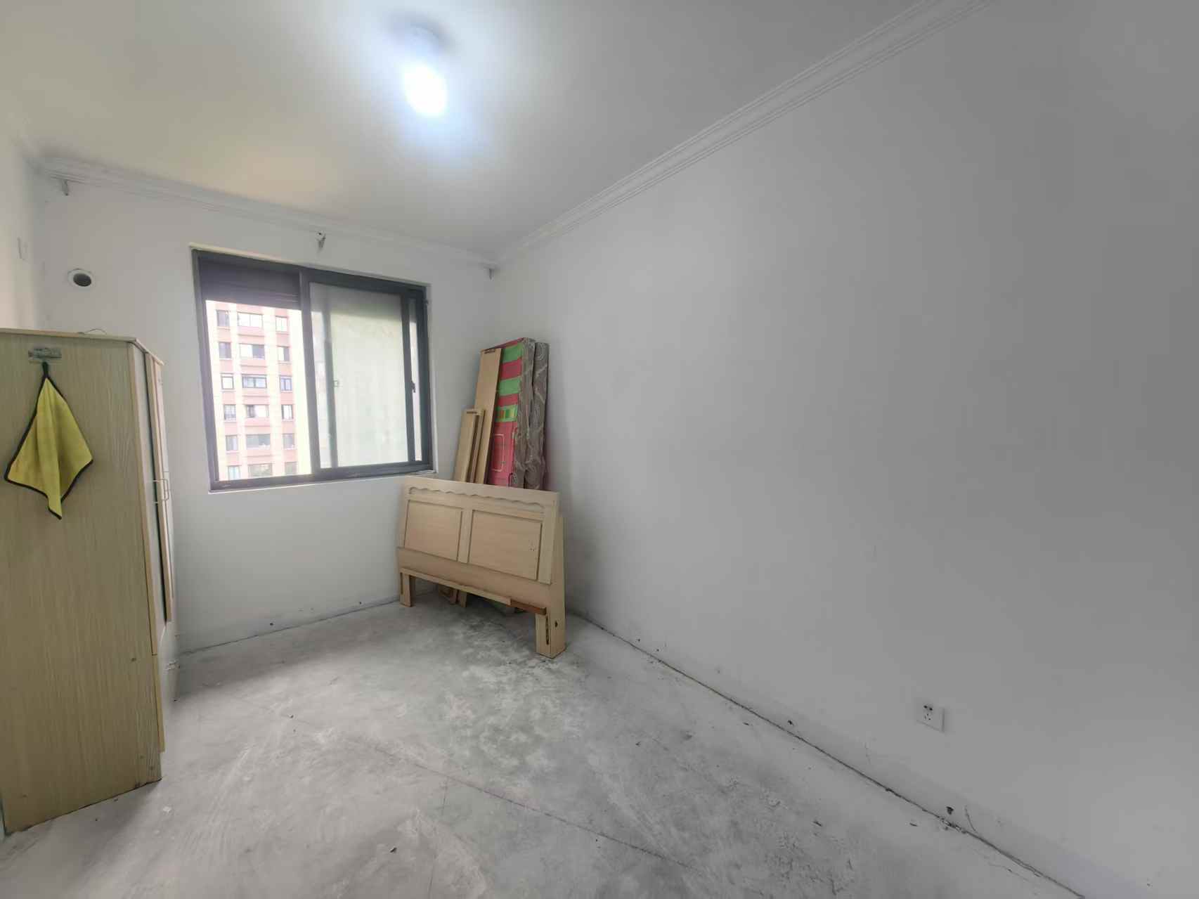 兴石花园 2室1厅1卫 83m&sup2;