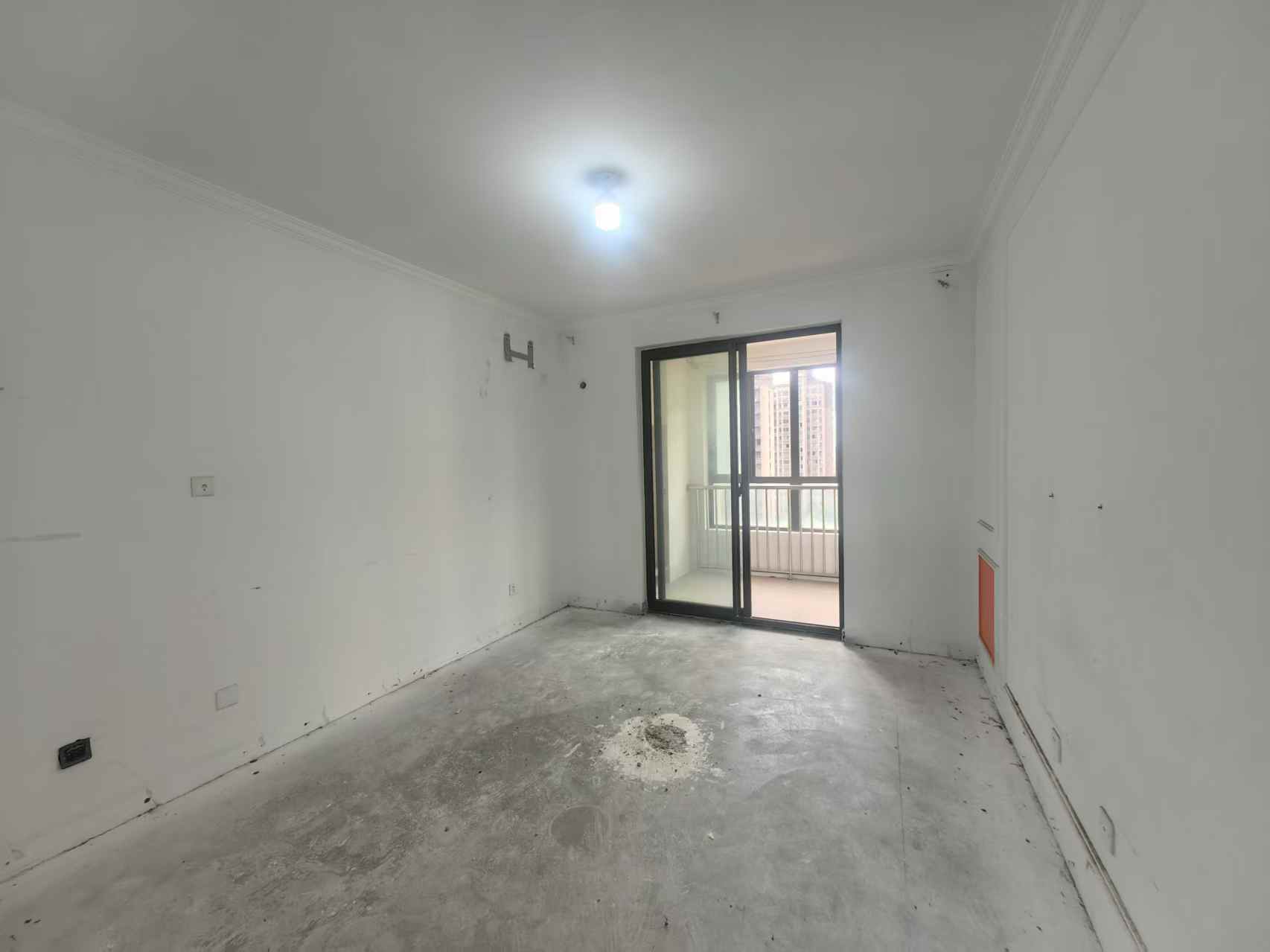 兴石花园 2室1厅1卫 83m&sup2;