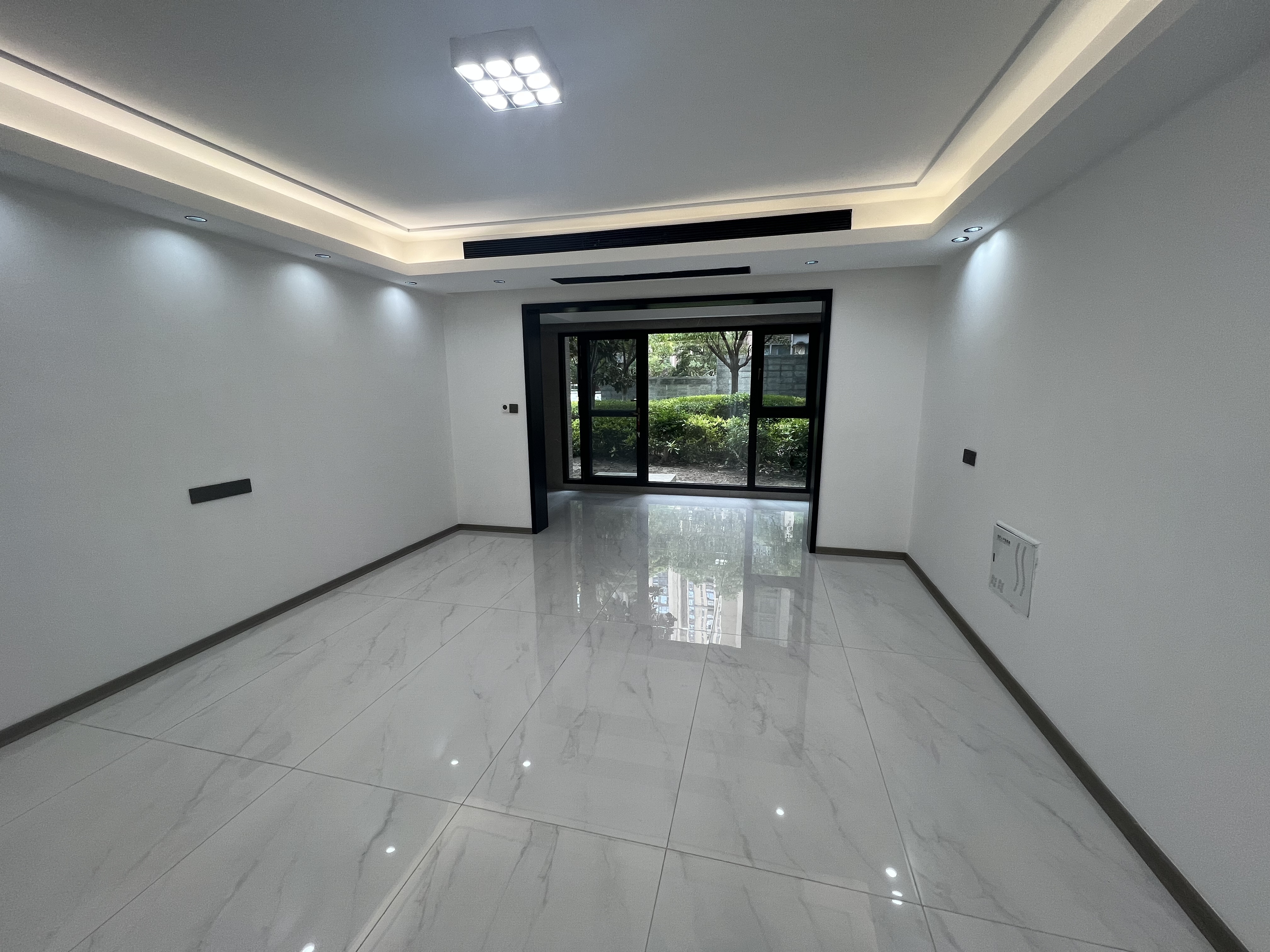 南山国际社区 5室2厅2卫 160.00m²