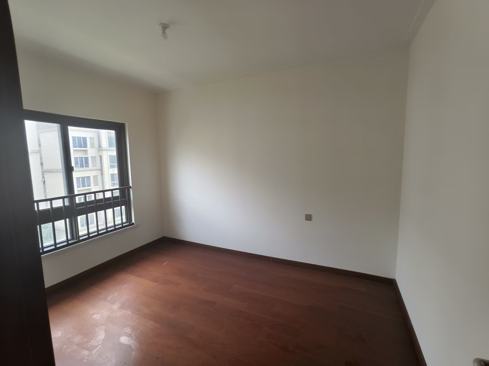 中南万科大都会 3室2厅2卫 130m&sup2;