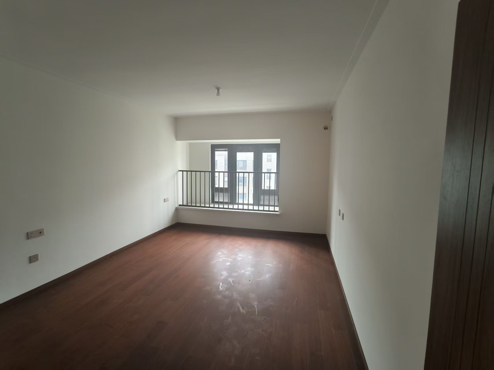 中南万科大都会 3室2厅2卫 130m&sup2;