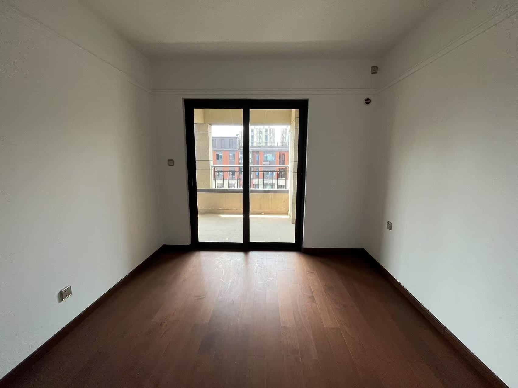 万科白鹭郡 3室2厅2卫 120m&sup2;