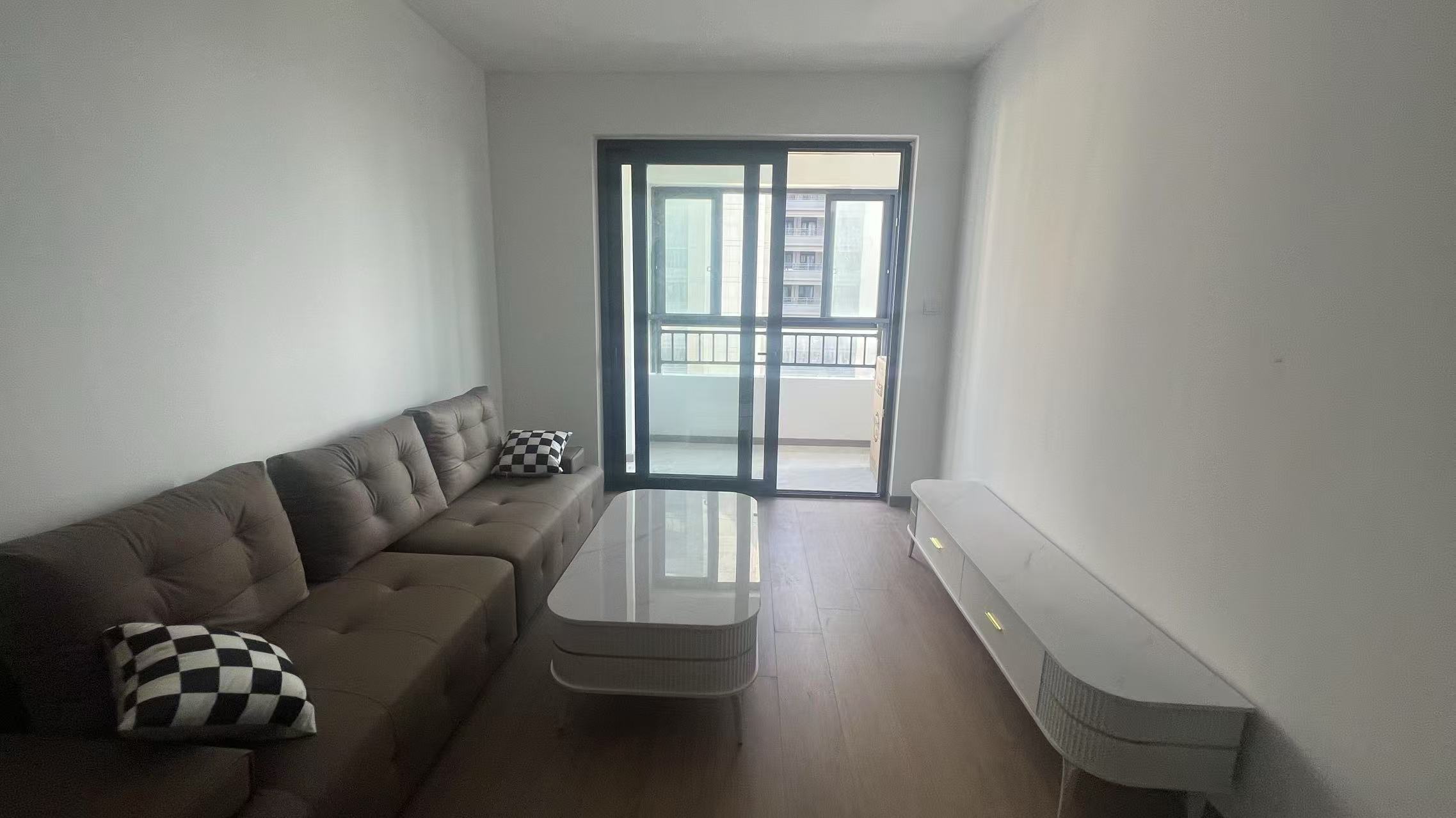 东时区 3室2厅1卫 89m&sup2;