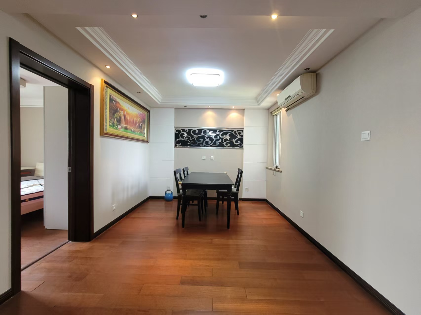 天虹花园 5室2厅2卫 185m&sup2;