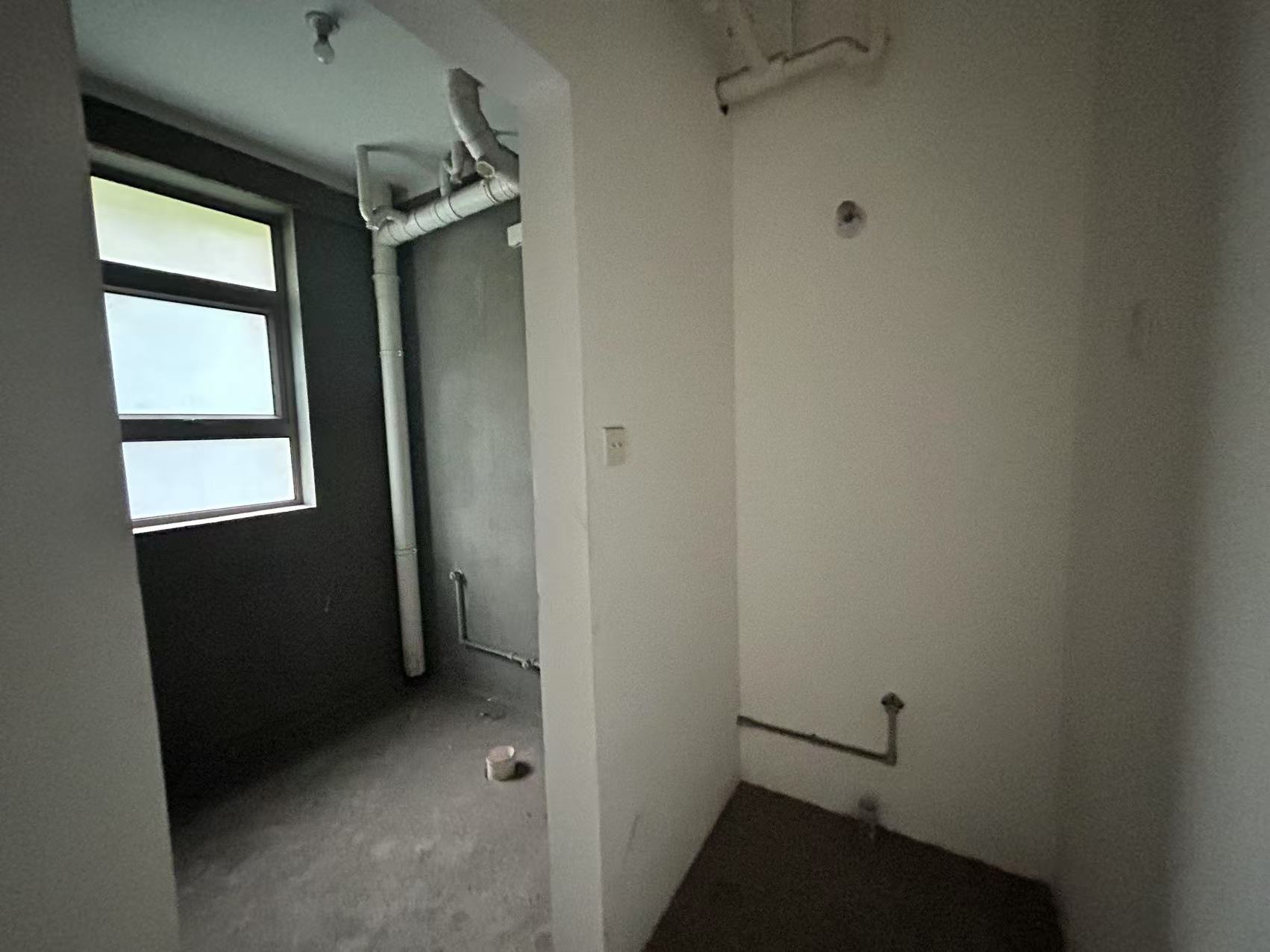 优山美地花园南区 4室2厅3卫 208.74m&sup2;