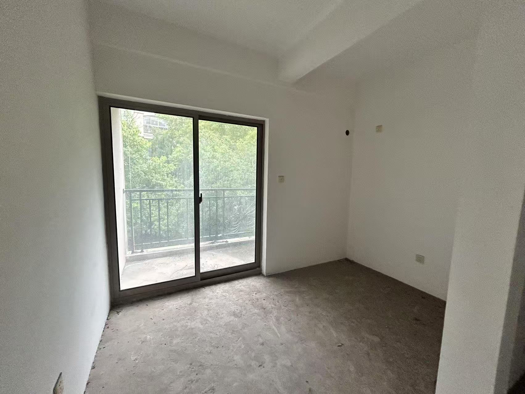 优山美地花园南区 4室2厅3卫 208.74m&sup2;