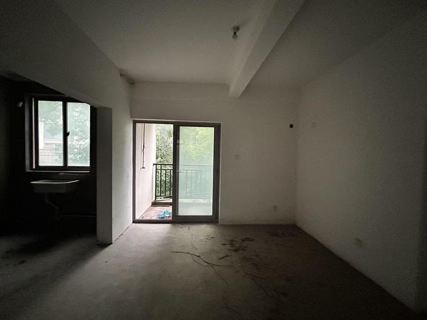 优山美地花园南区 4室2厅3卫 208.74m&sup2;