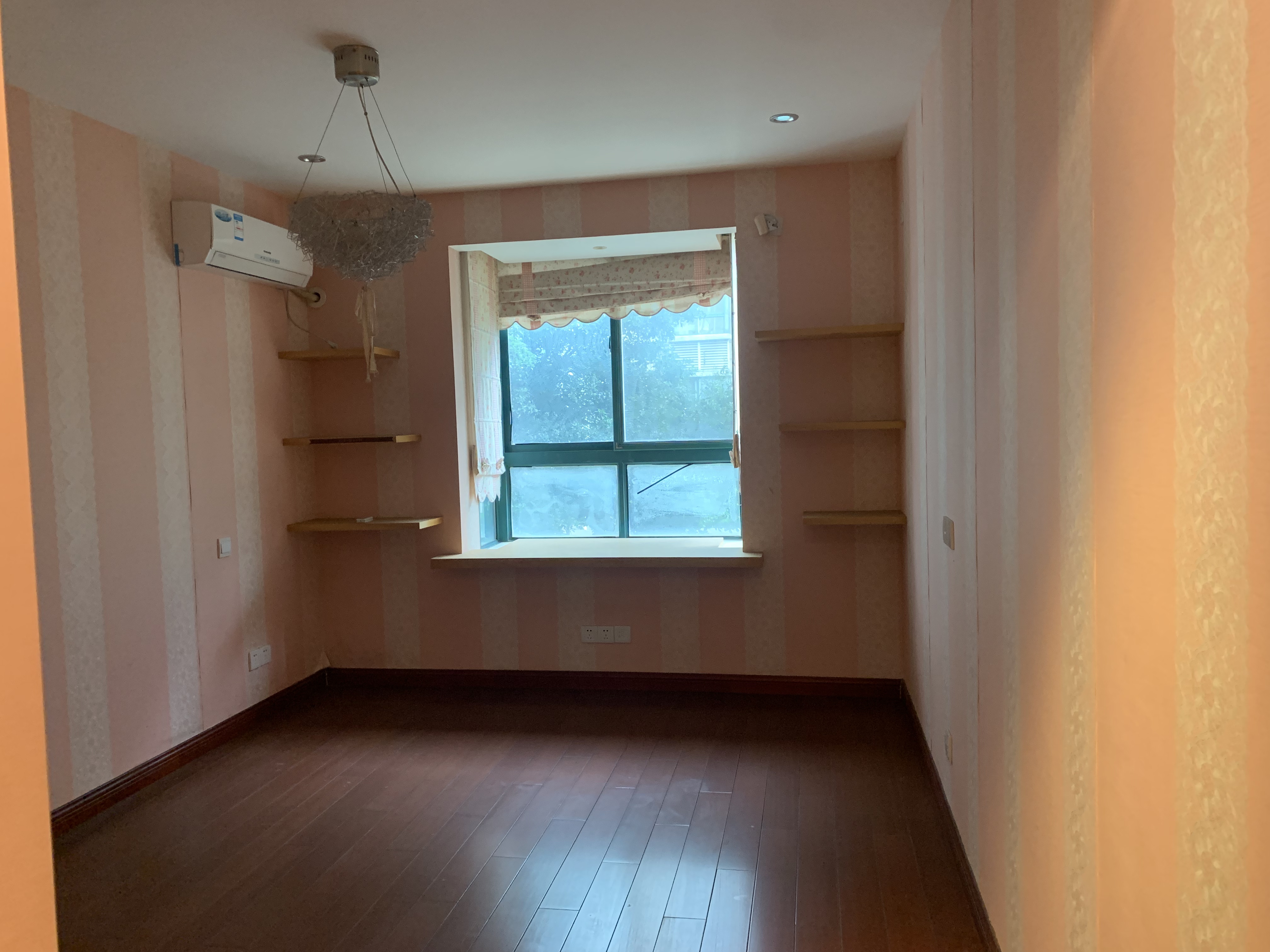 苏建花园城 3室2厅1卫 127.30m&sup2;