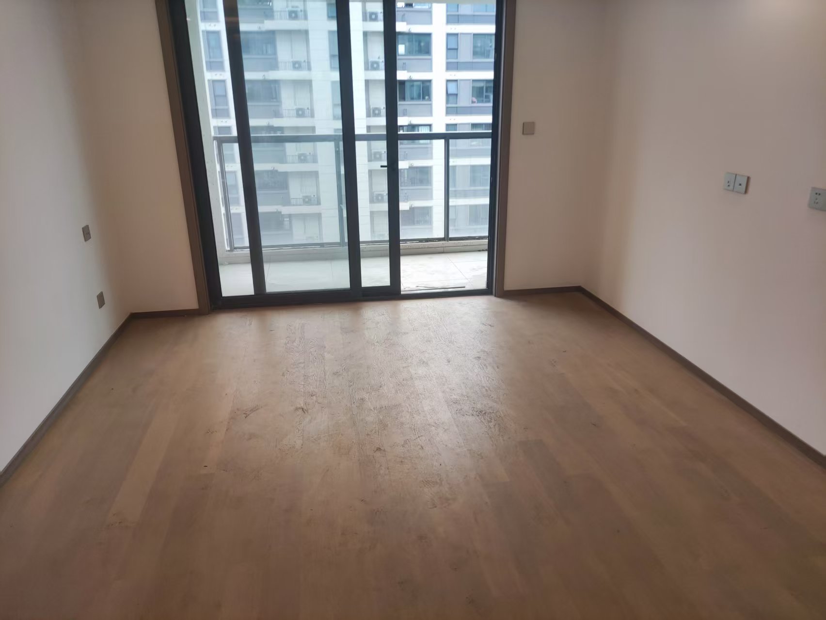 卓越府 4室2厅2卫 125.88m²