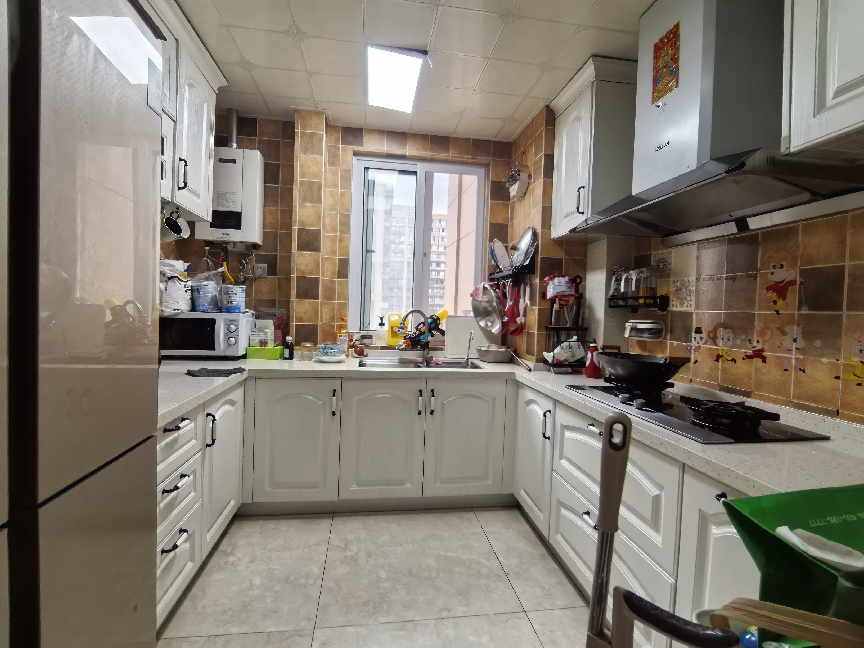 中海碧林湾 3室2厅1卫 107.33m&sup2;