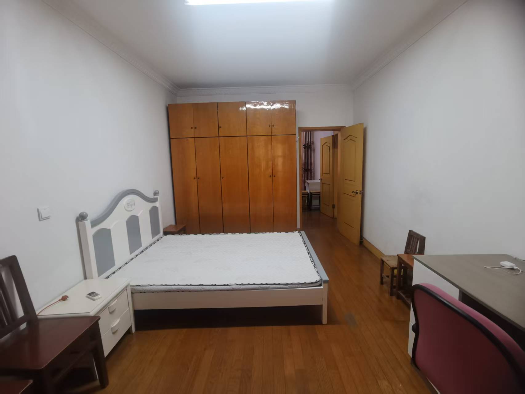 青年中路9号 3室1厅1卫 82m&sup2;
